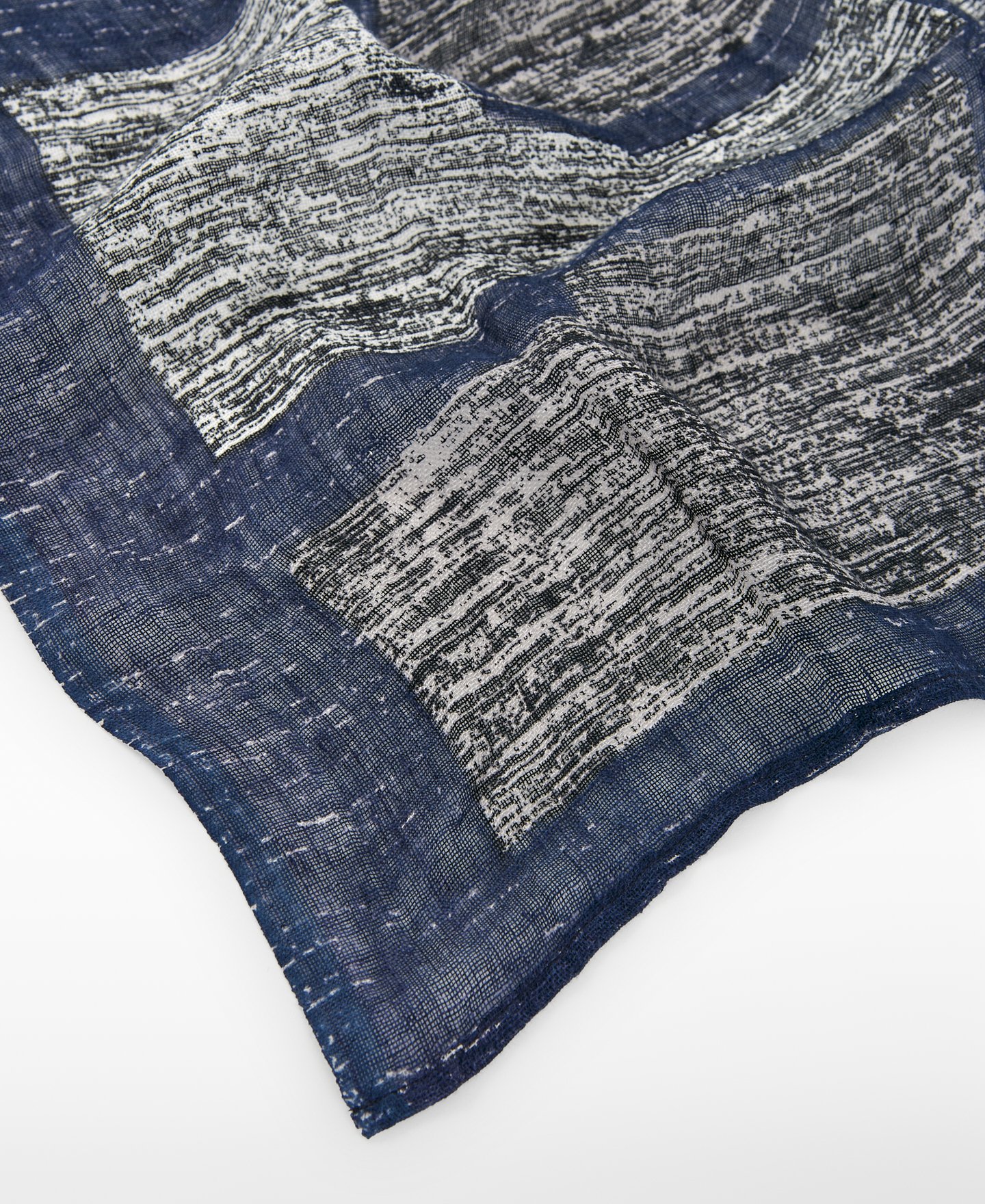 European linen printed scarf man image number 2