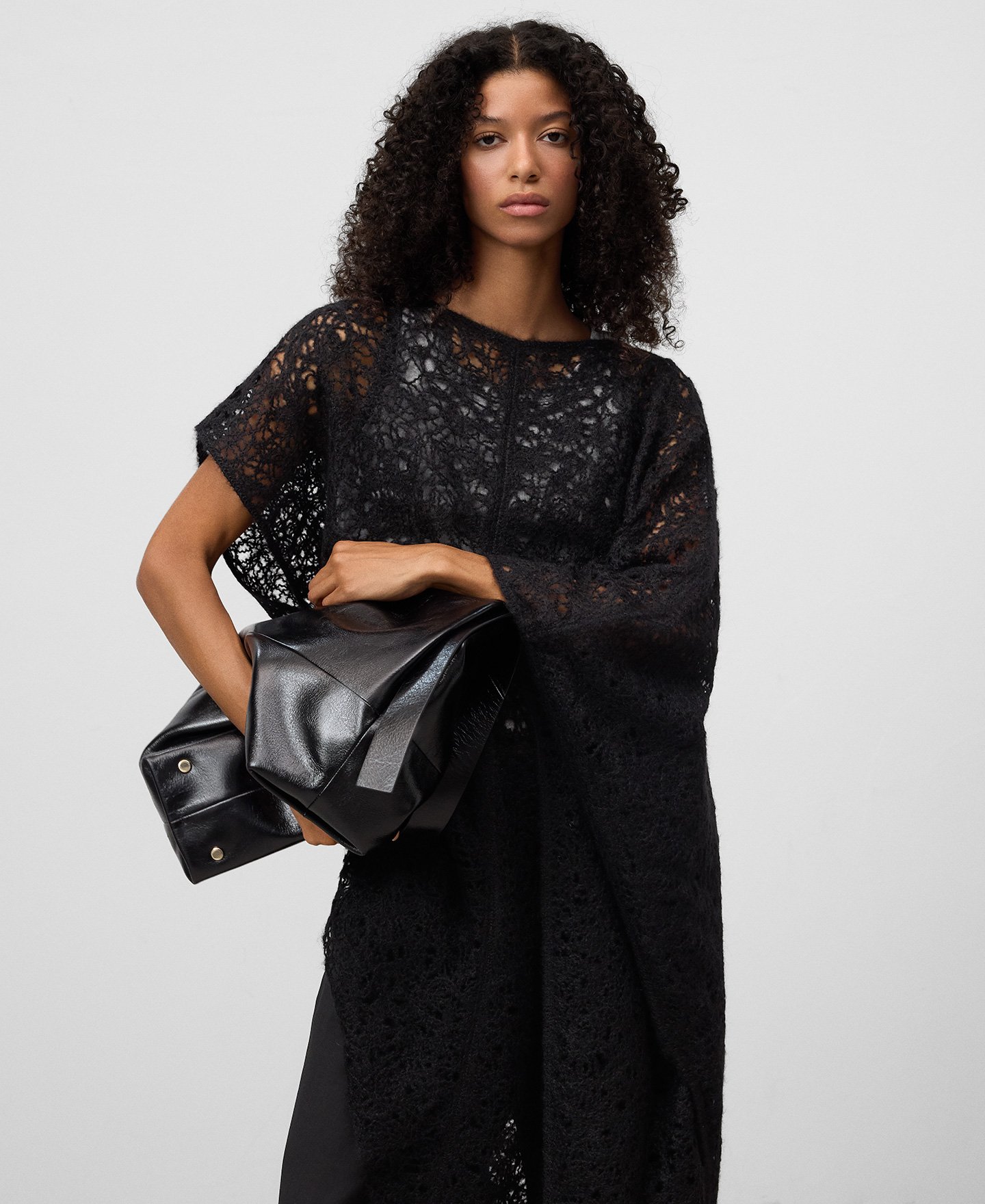 Asymmetric embroidered knit cape woman image number 0