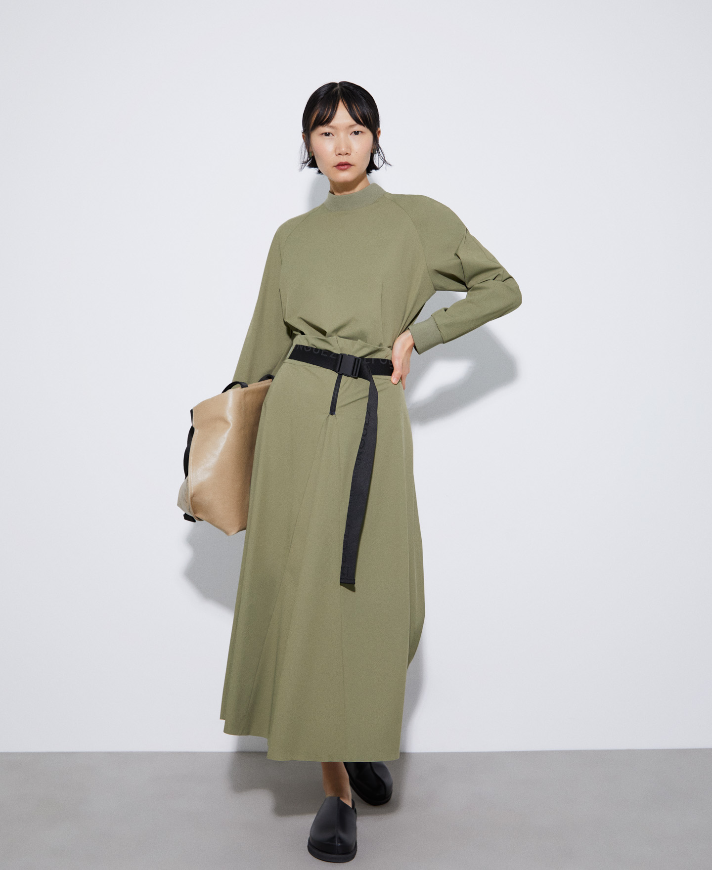 Convertible skirt in recycled nylon image number 1