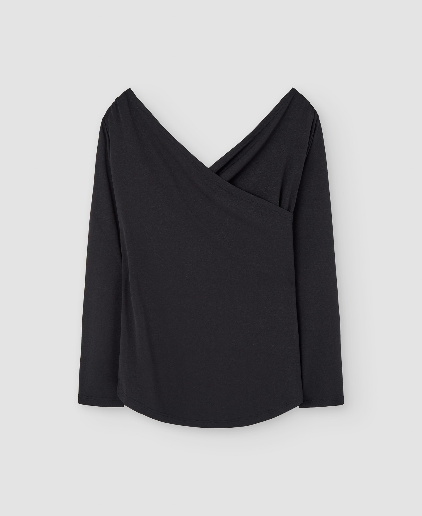 V-surplice neckline t-shirt image number 4