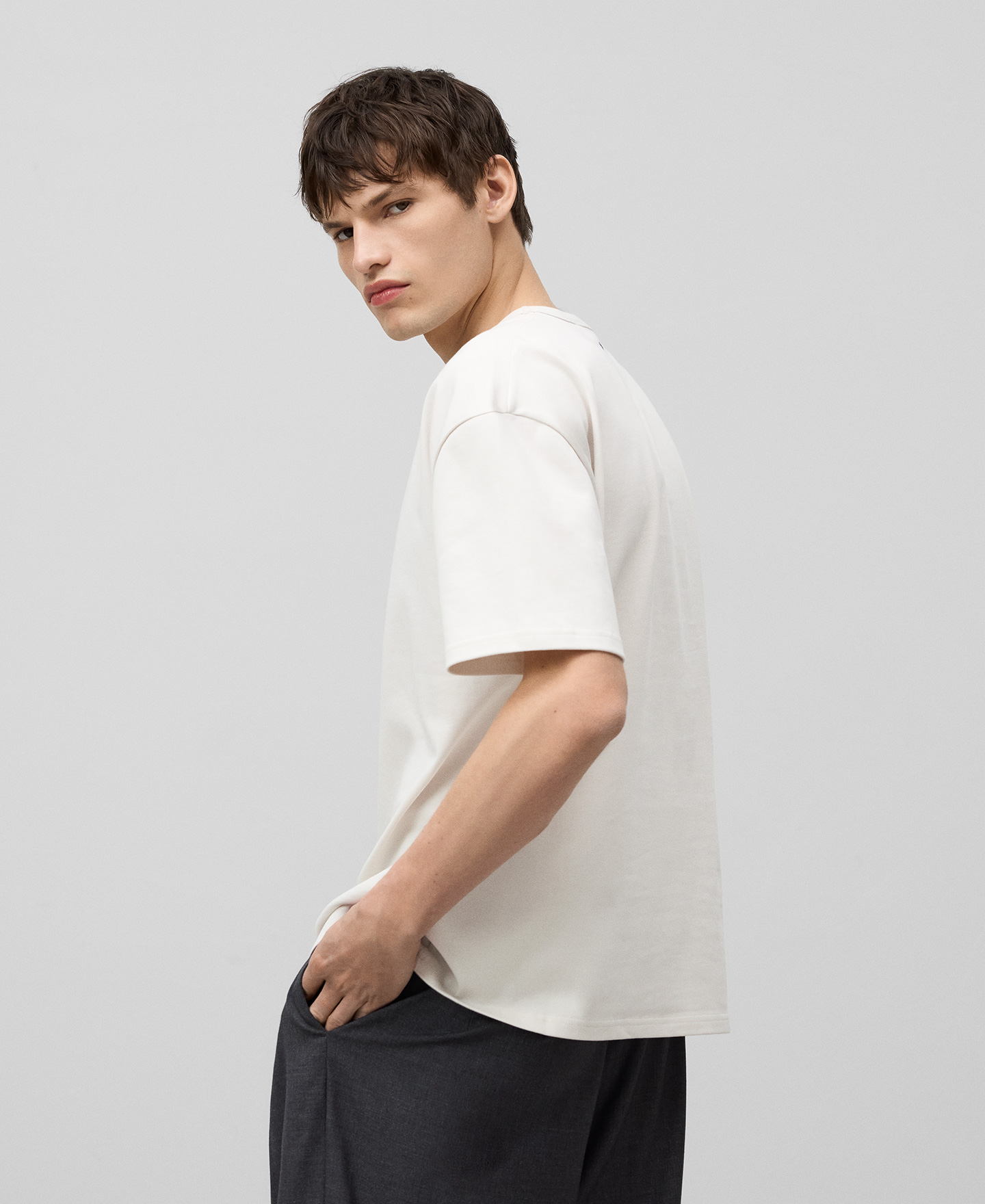 Camiseta bordada algodón orgánico hombre image number 2