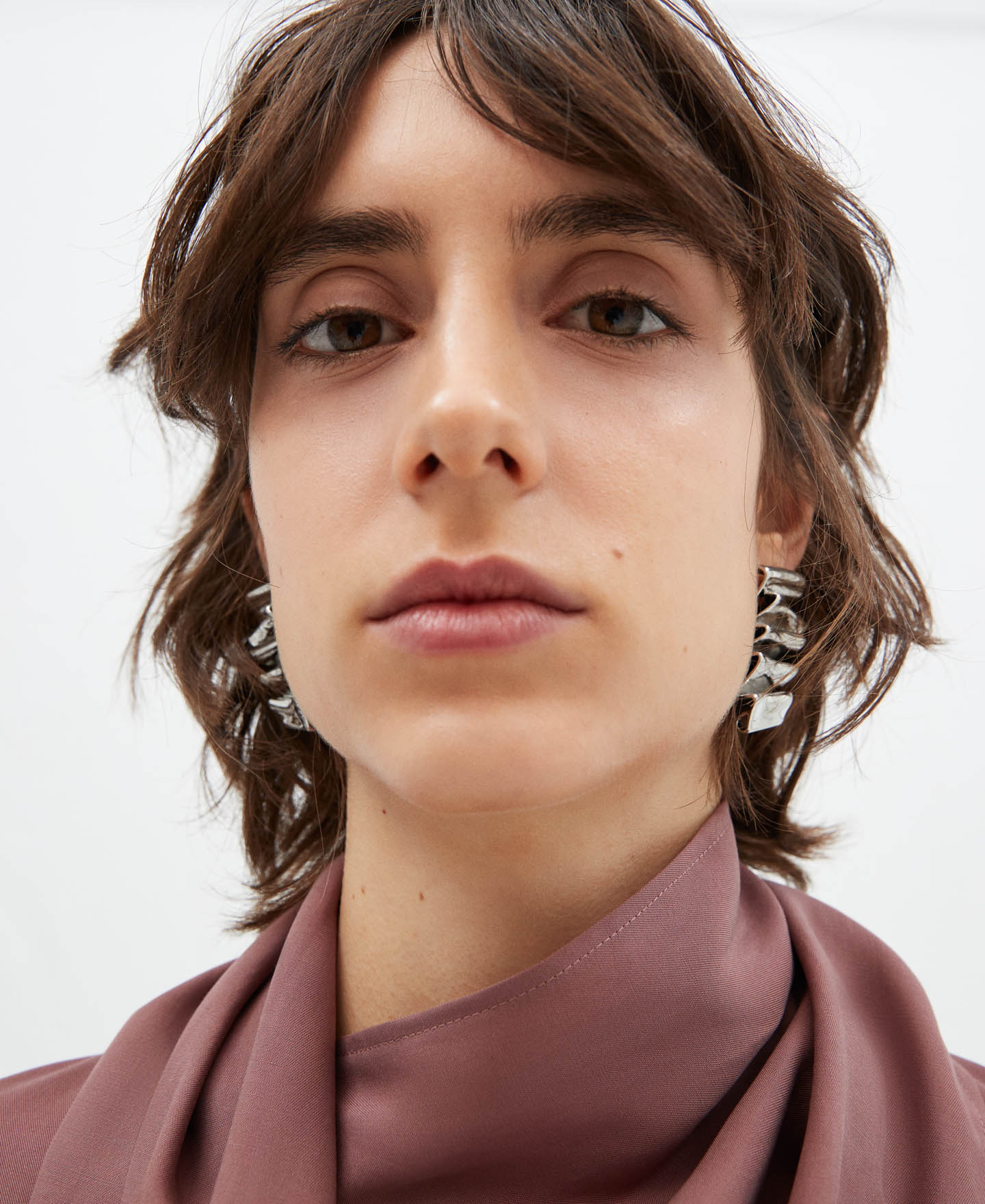 Pleated zinc earrings image number 4
