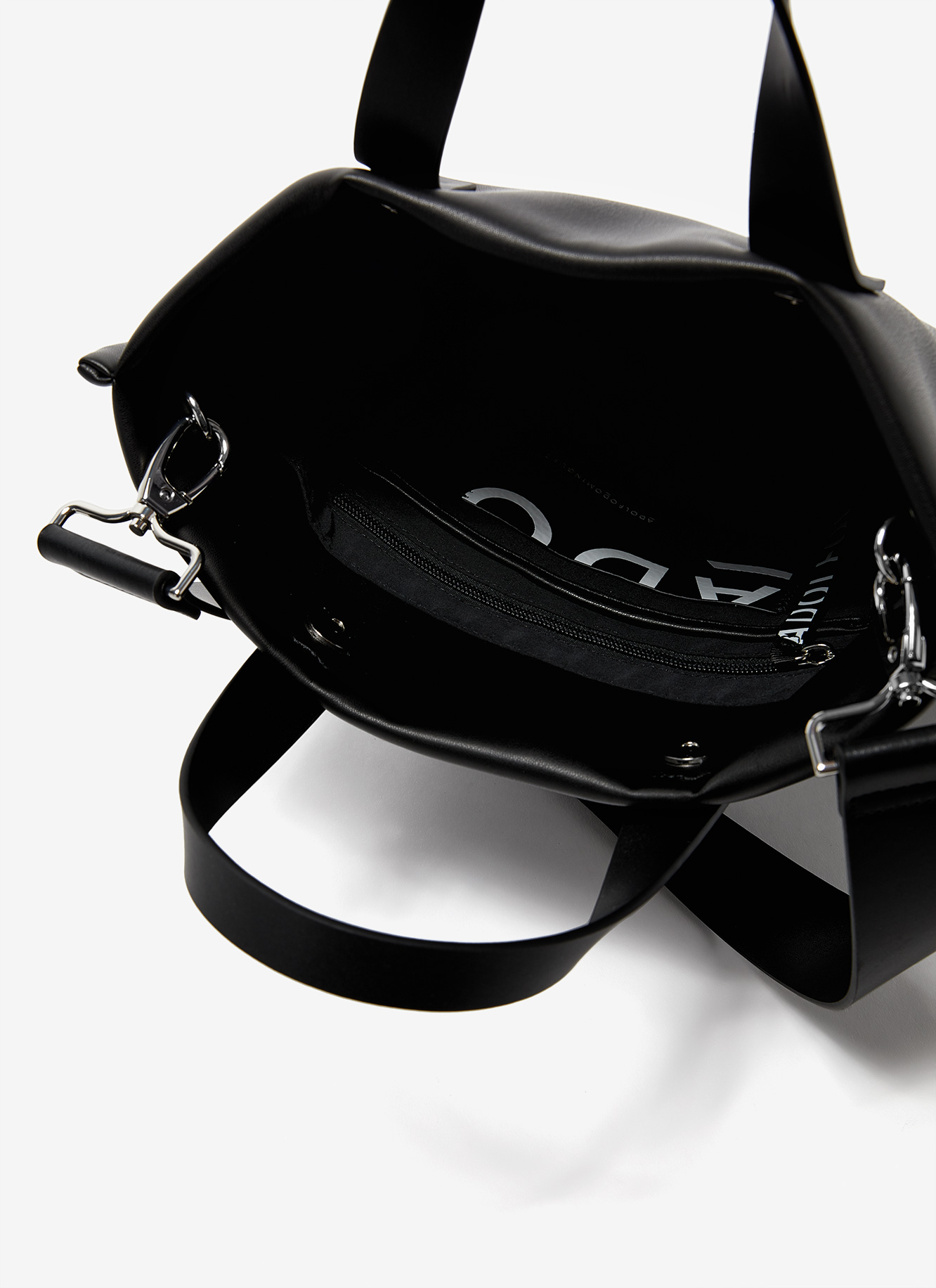 Shopper acolchado en materia soft image number 1