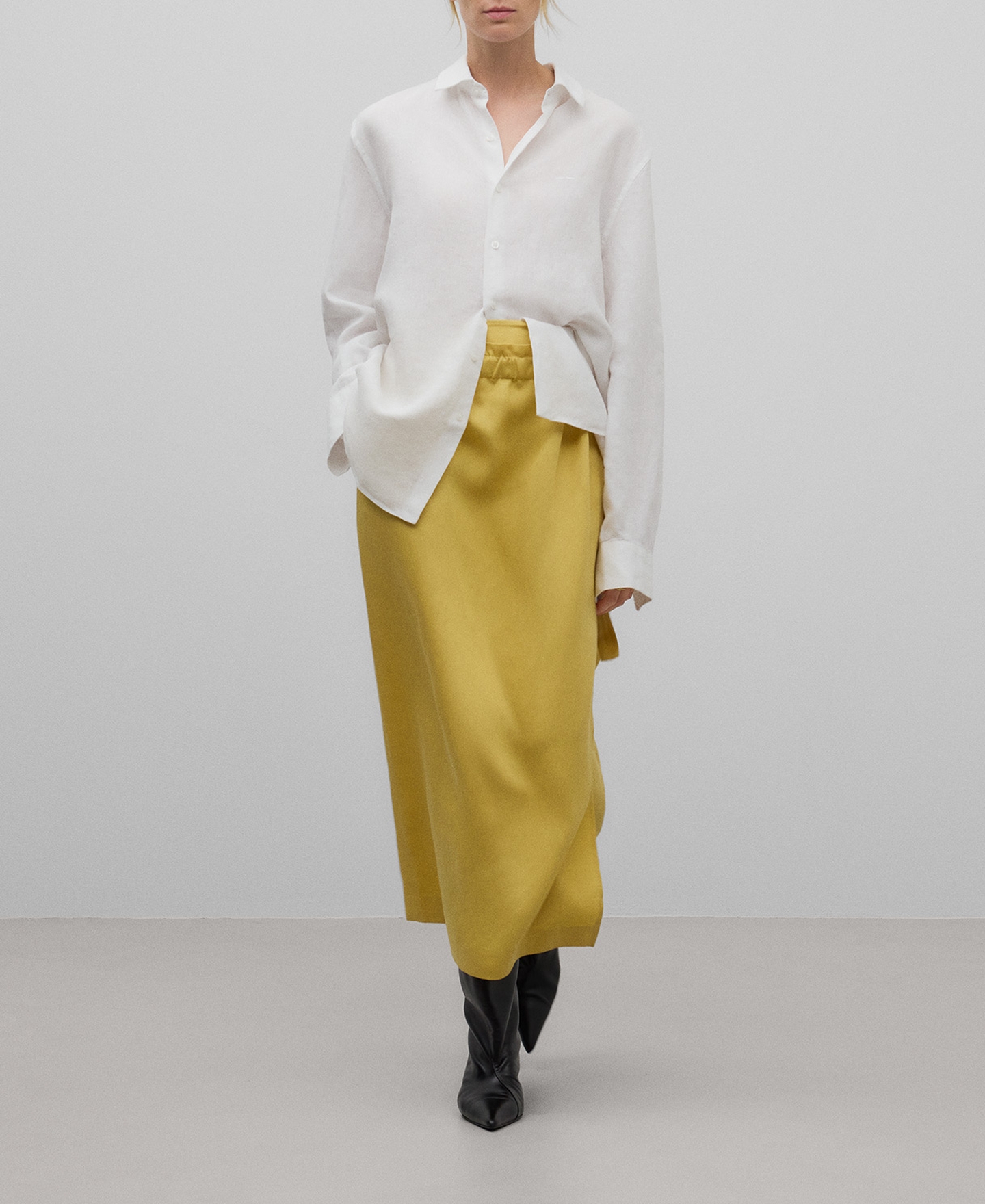 Yellow wrap skirt woman image number 1