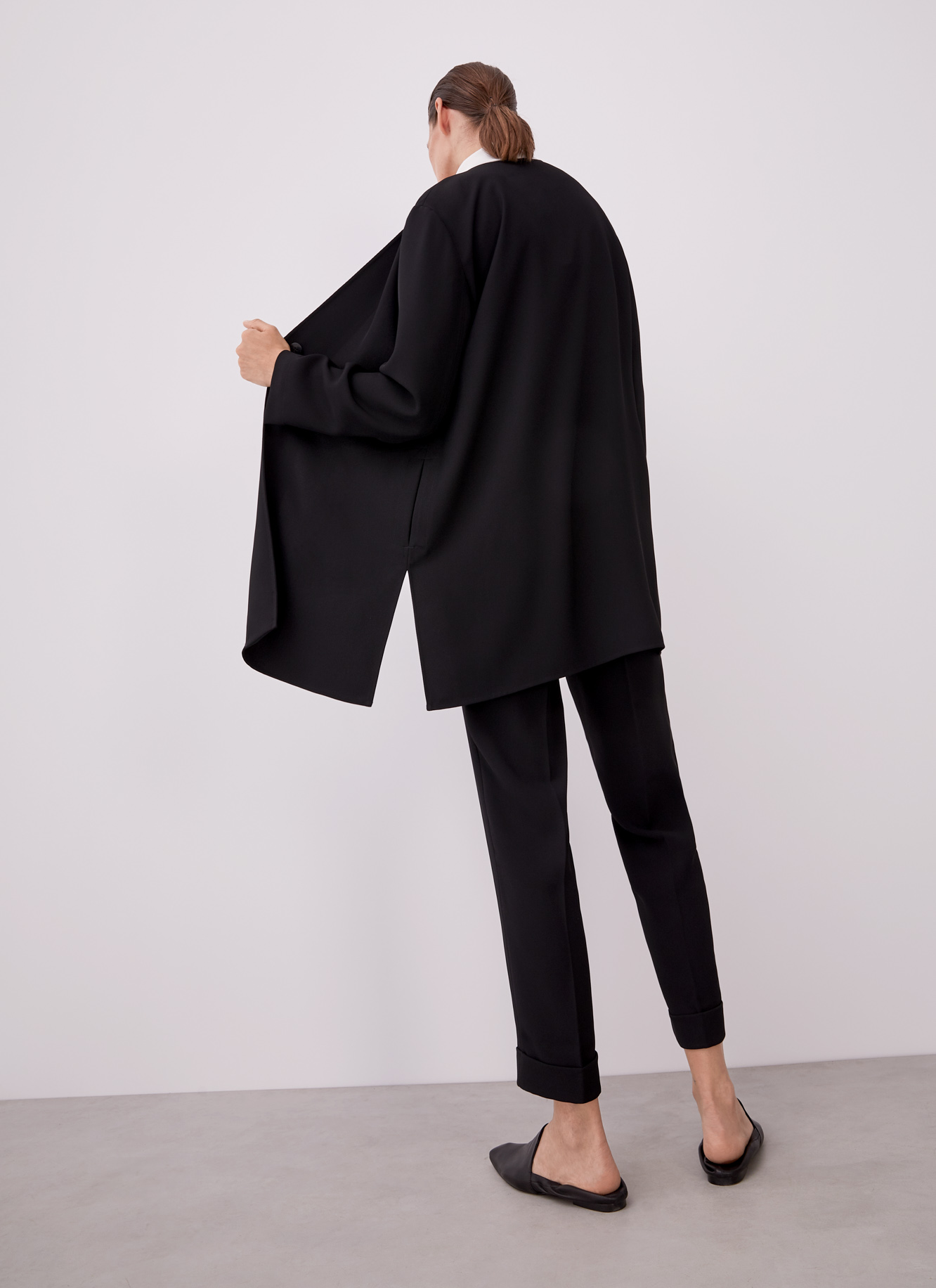 Oversize jacket without lapels image number 6