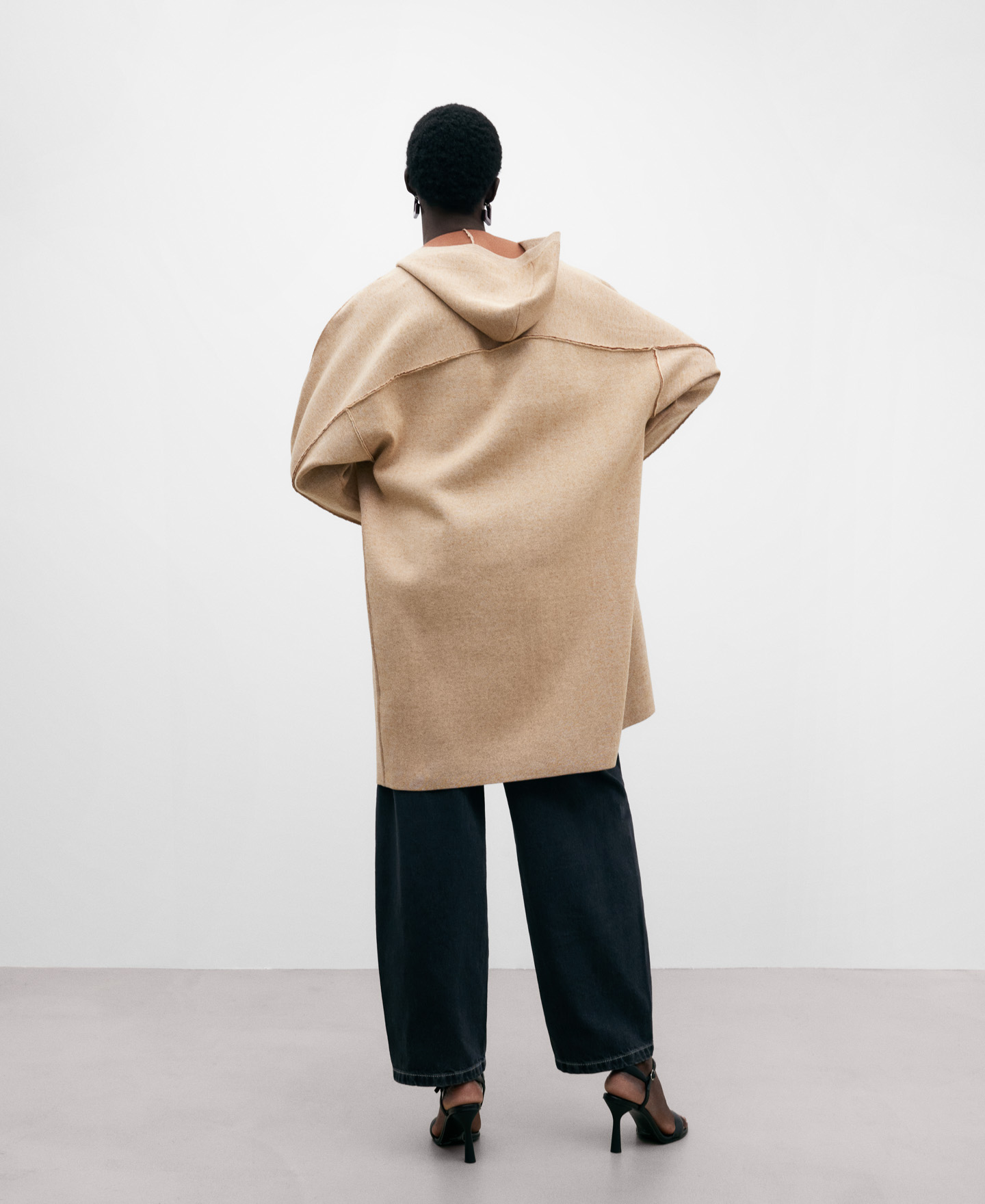 Japanese sleeve knitted coat image number 2