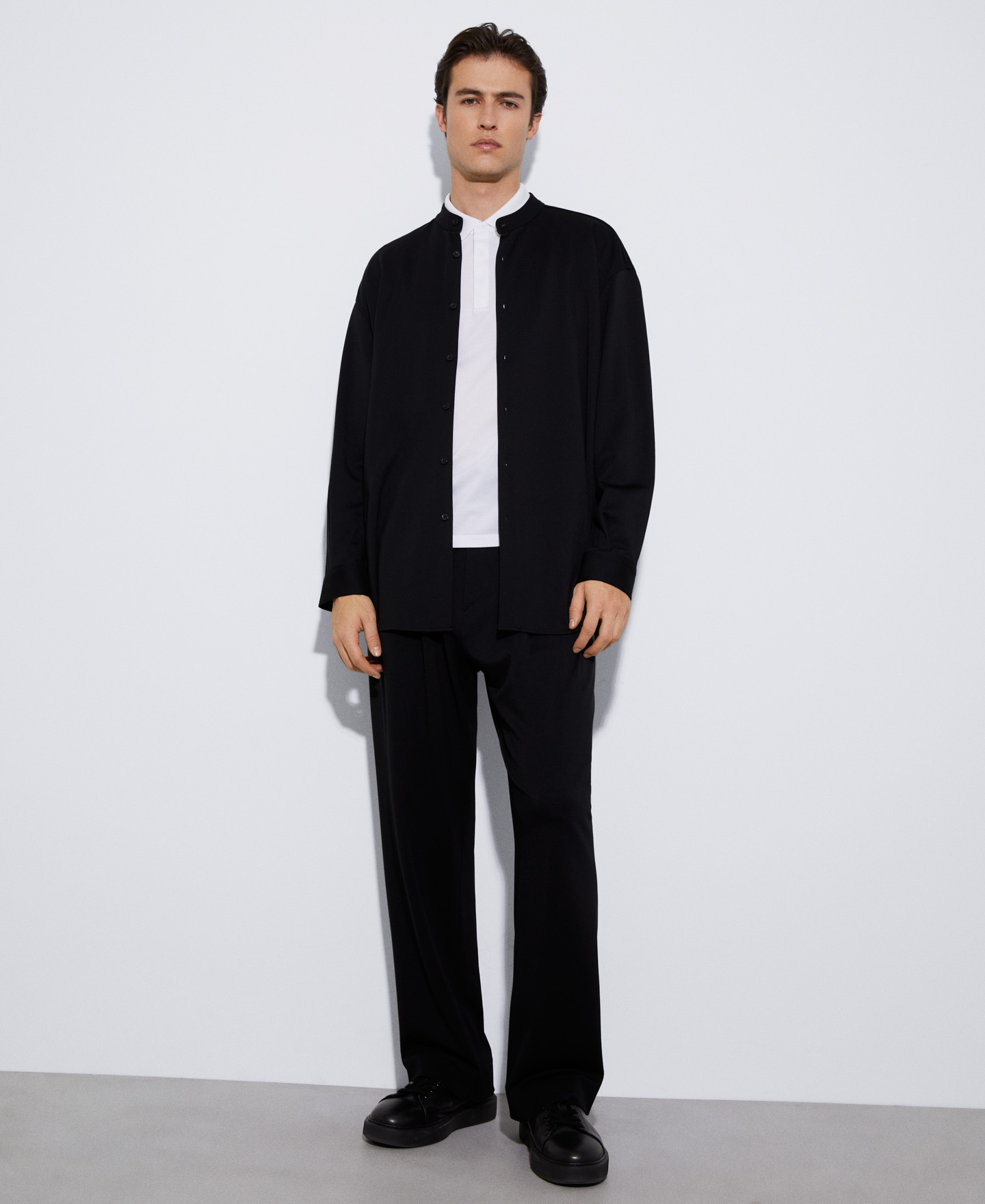 Structured cotton polo shirt image number 1
