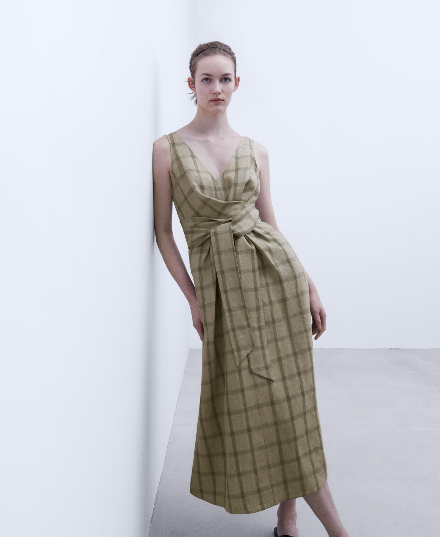 Straps dress check print image number 0