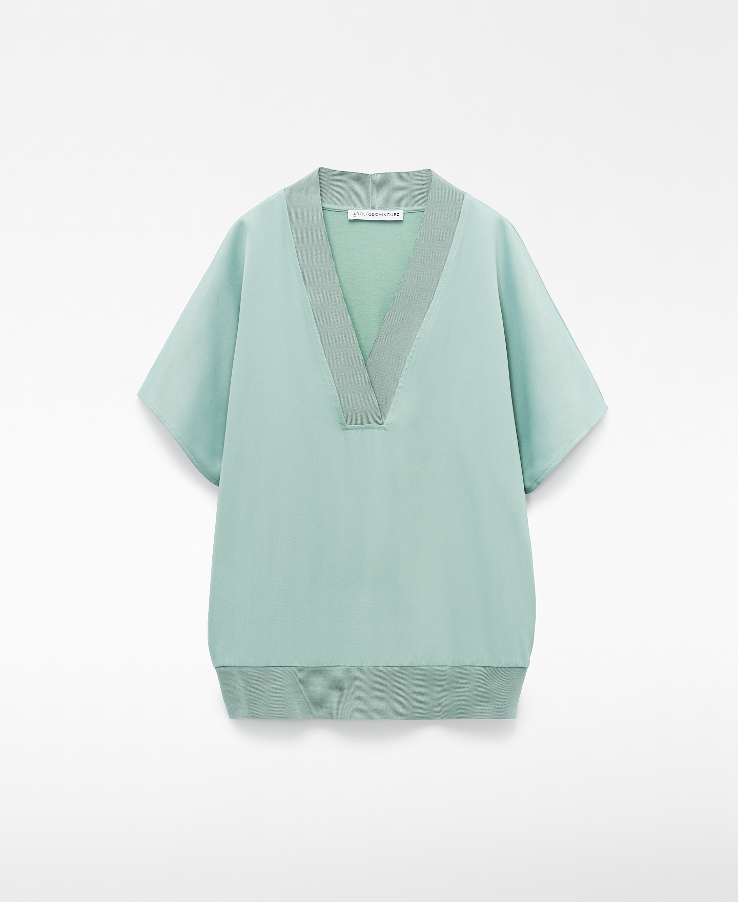 Double-fabric V-neck T-shirt image number 4
