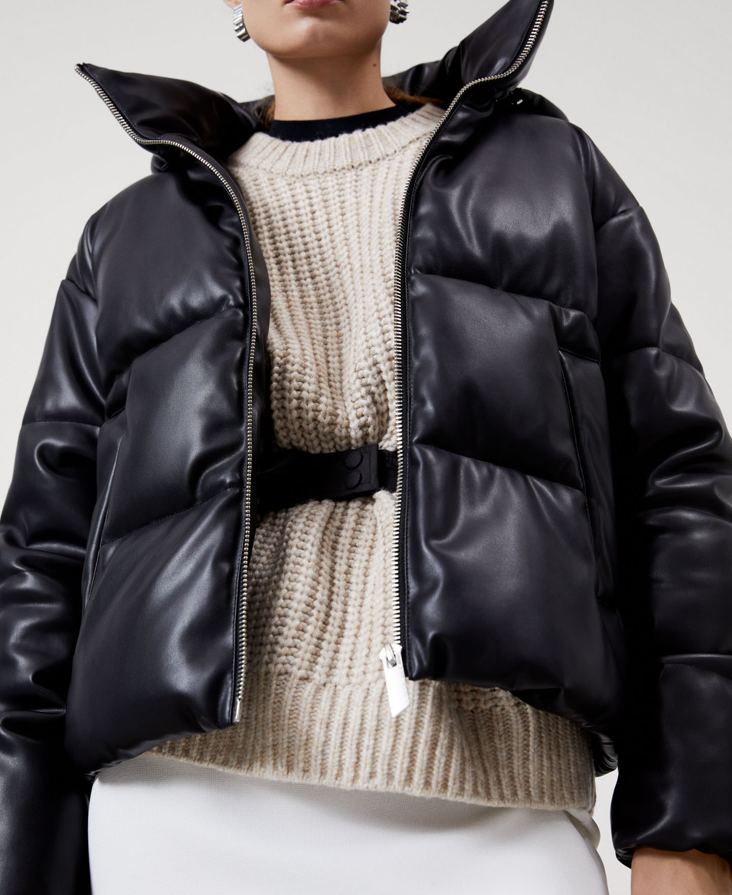 Waterproof padded jacket image number 3