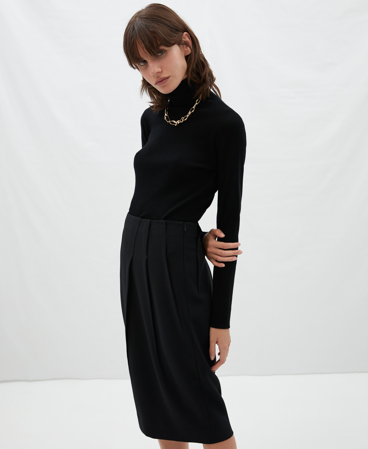 Tube skirt with darts image number 0