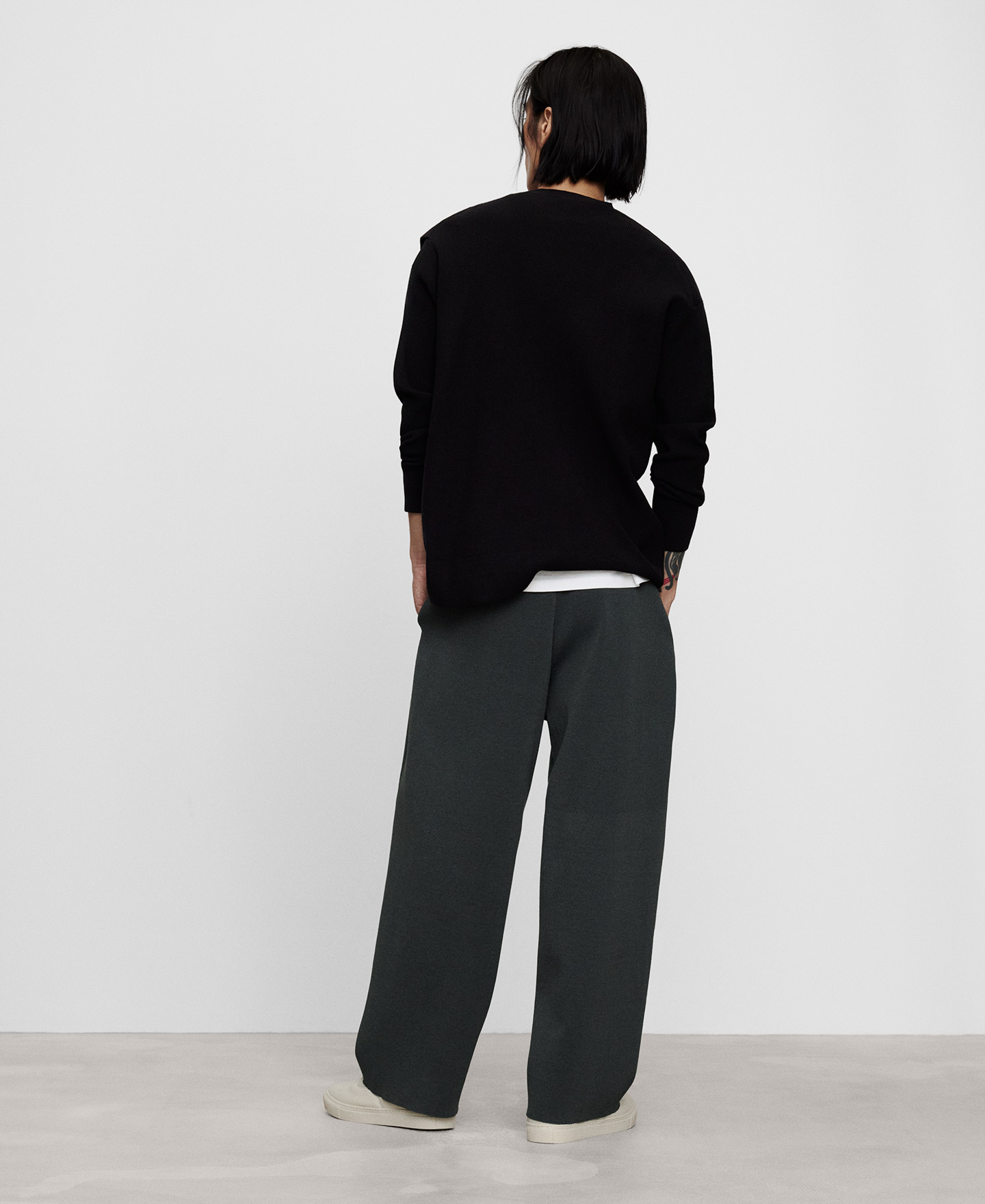Knit barrel fit trousers image number 2