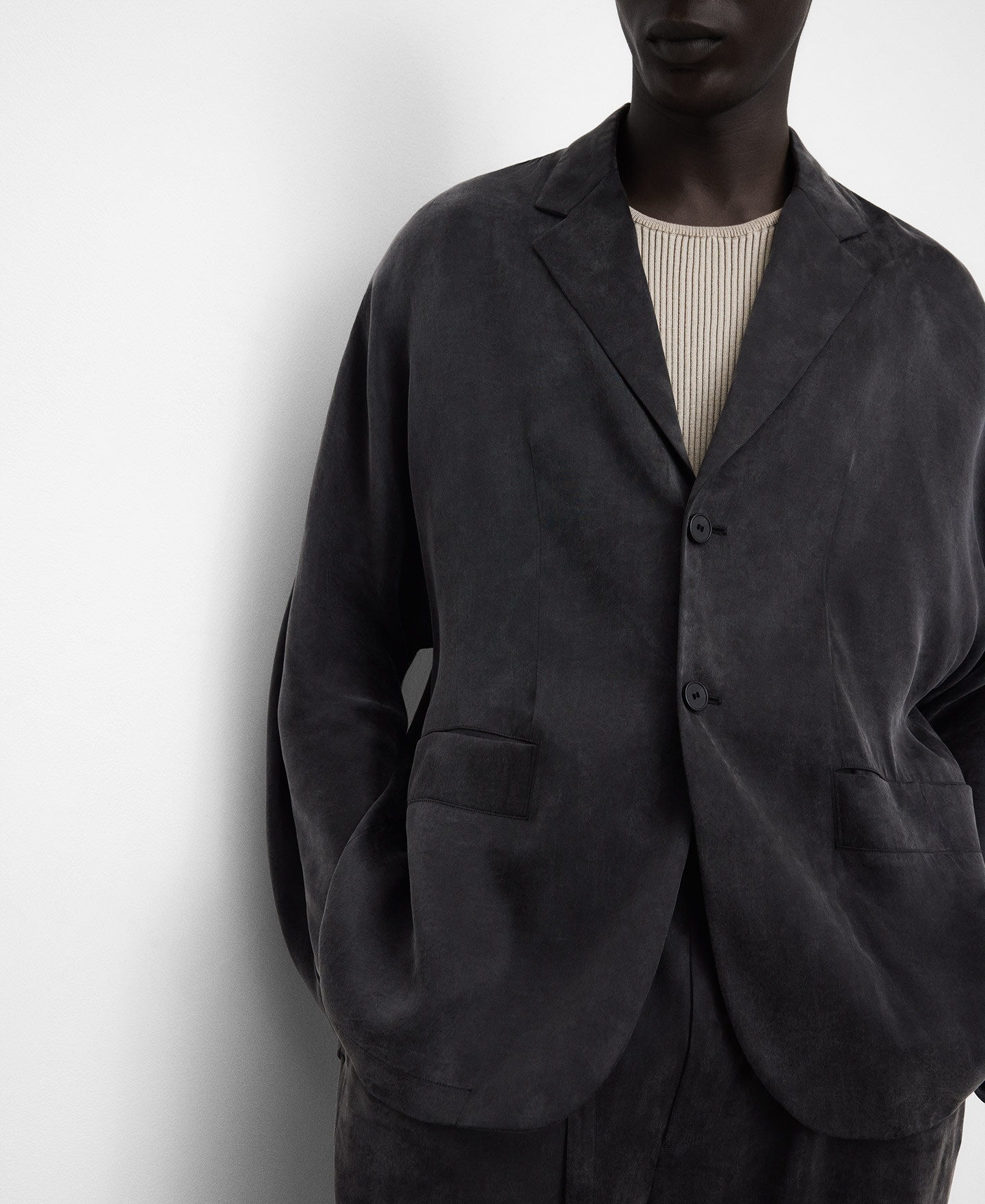 Blazer relaxed fit desestructurada image number 4