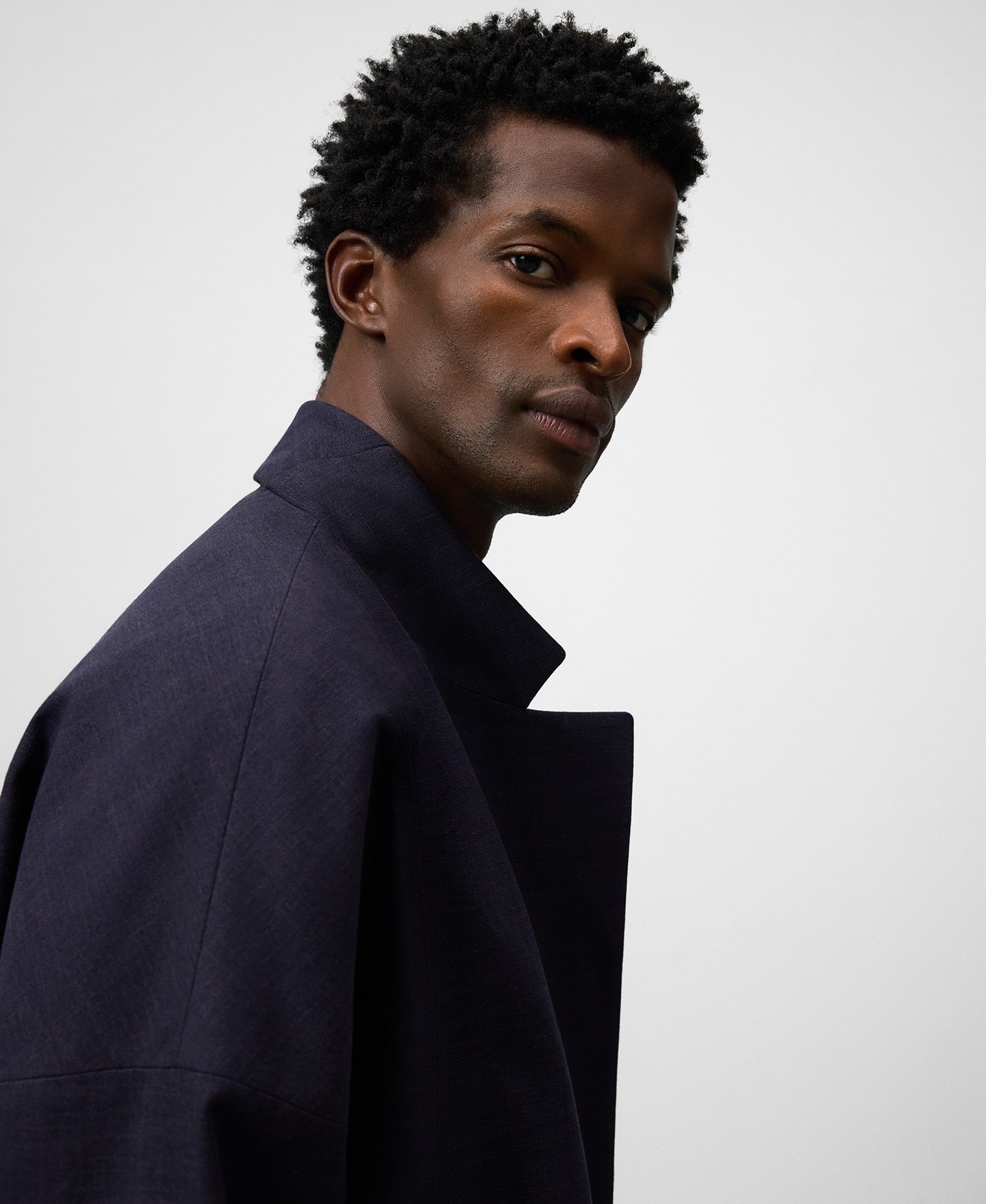 Blazer oversize desestruturado para homem image number 3