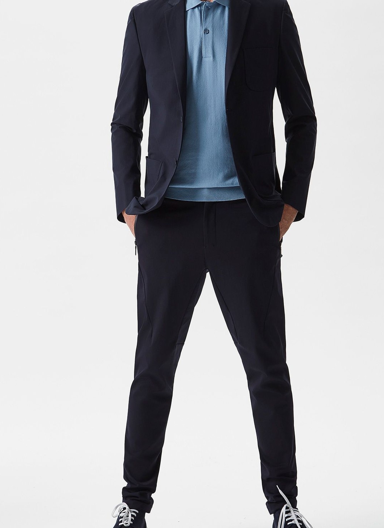 Short sleeved knit polo shirt image number 1