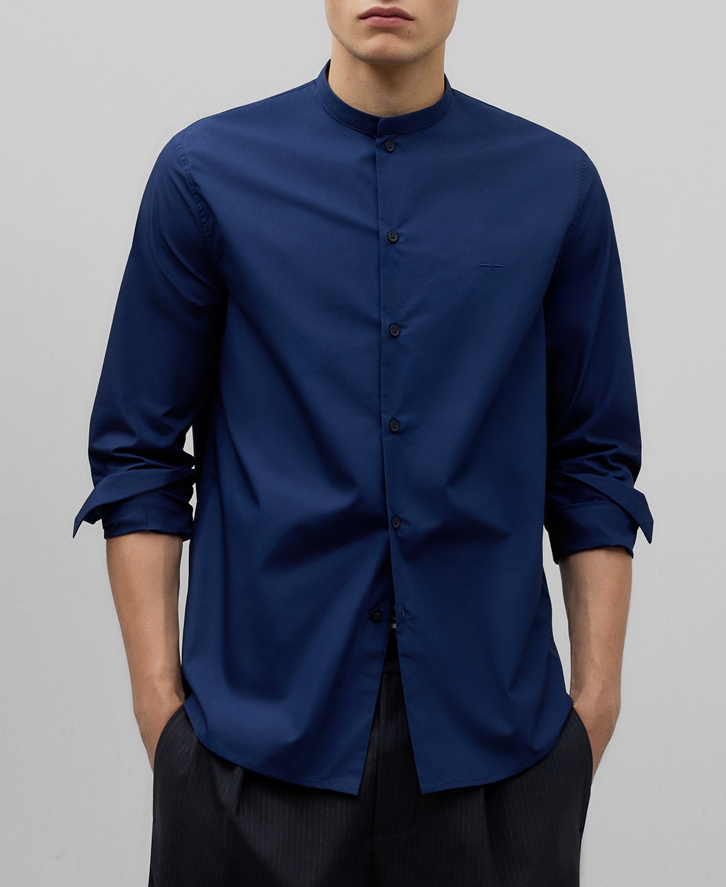 Camisa cuello mao popel&iacute;n hombre image number 0