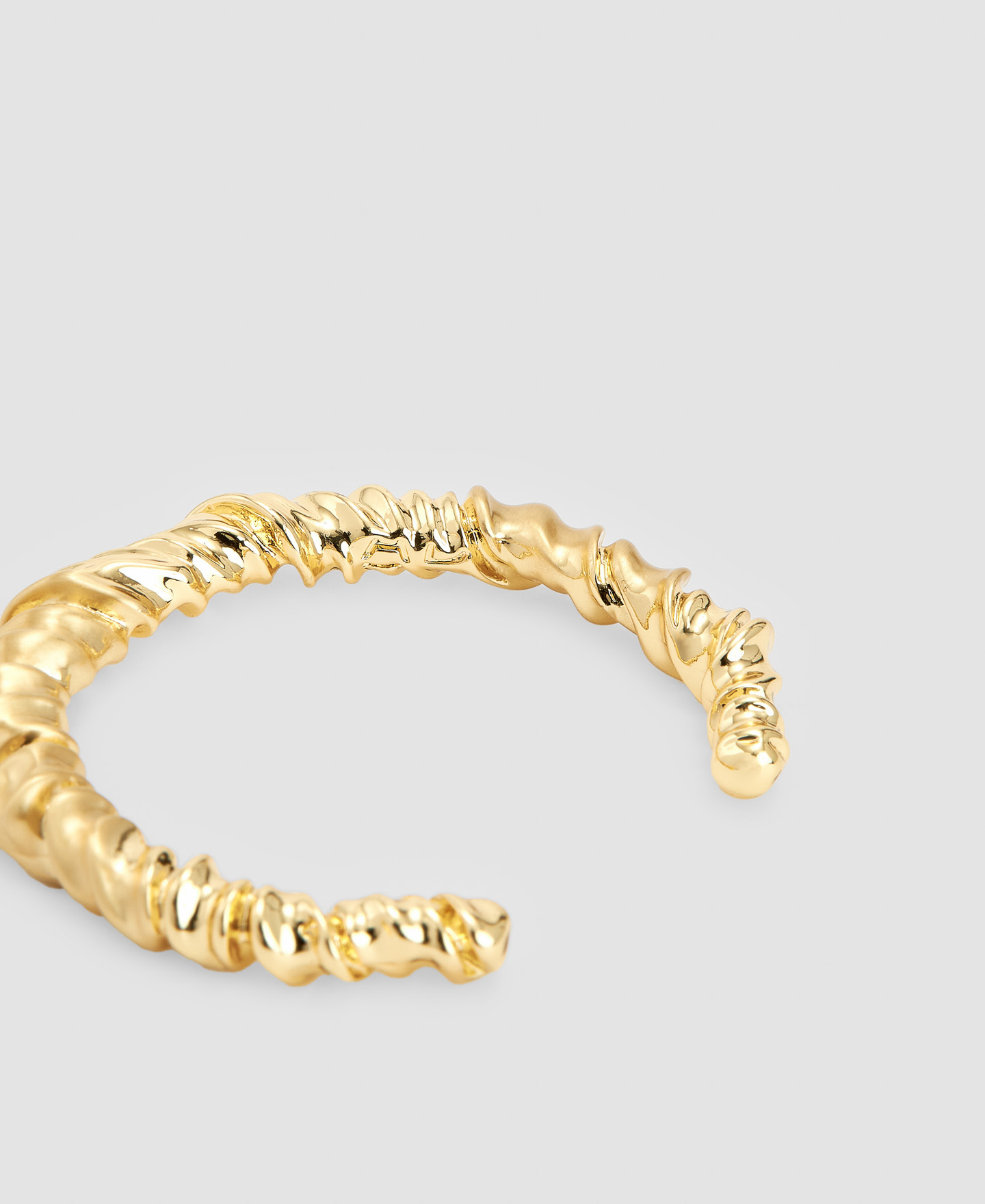 Zinc and resin coiled bracelet image number 2