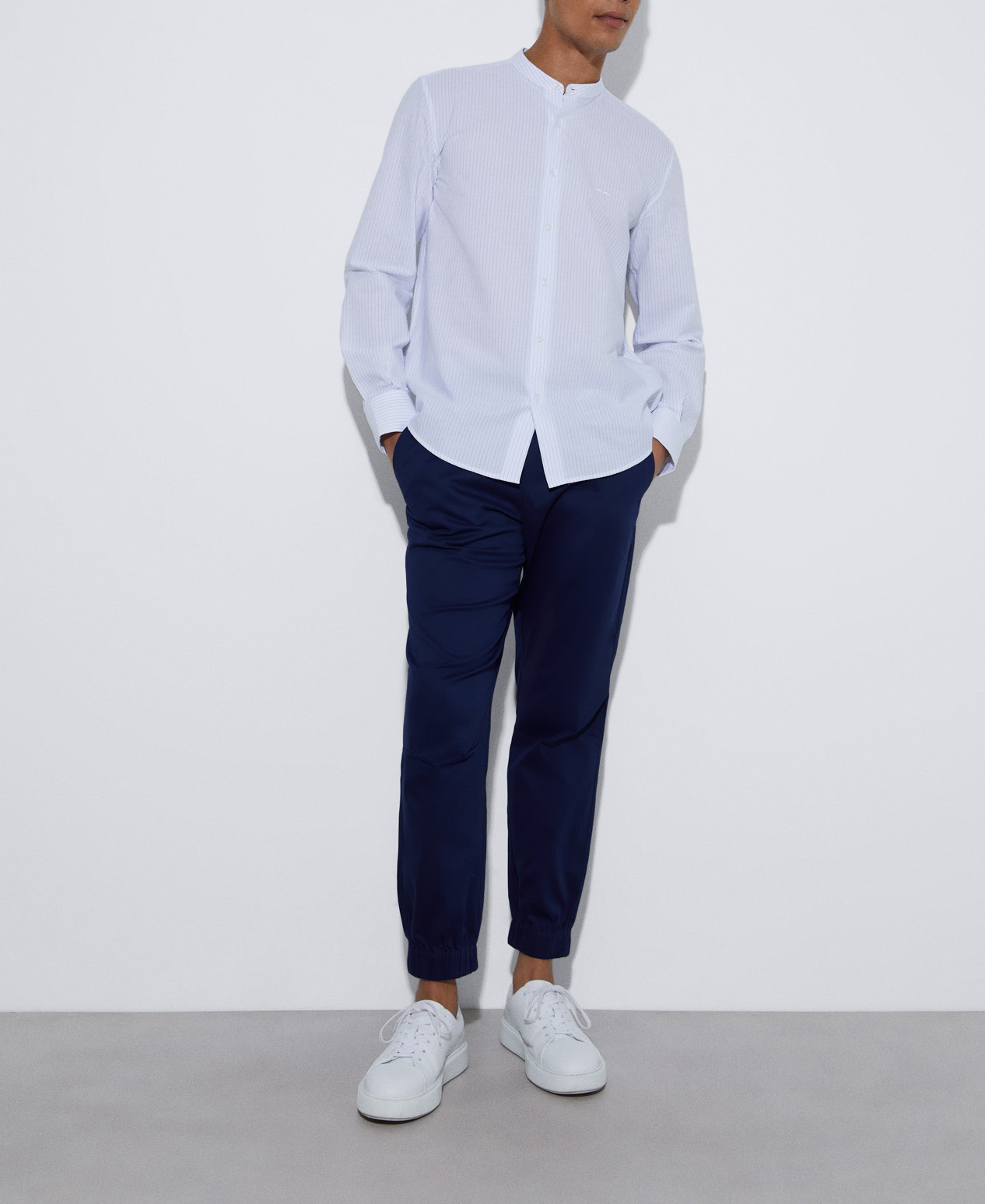 Cotton jogger pants image number 1