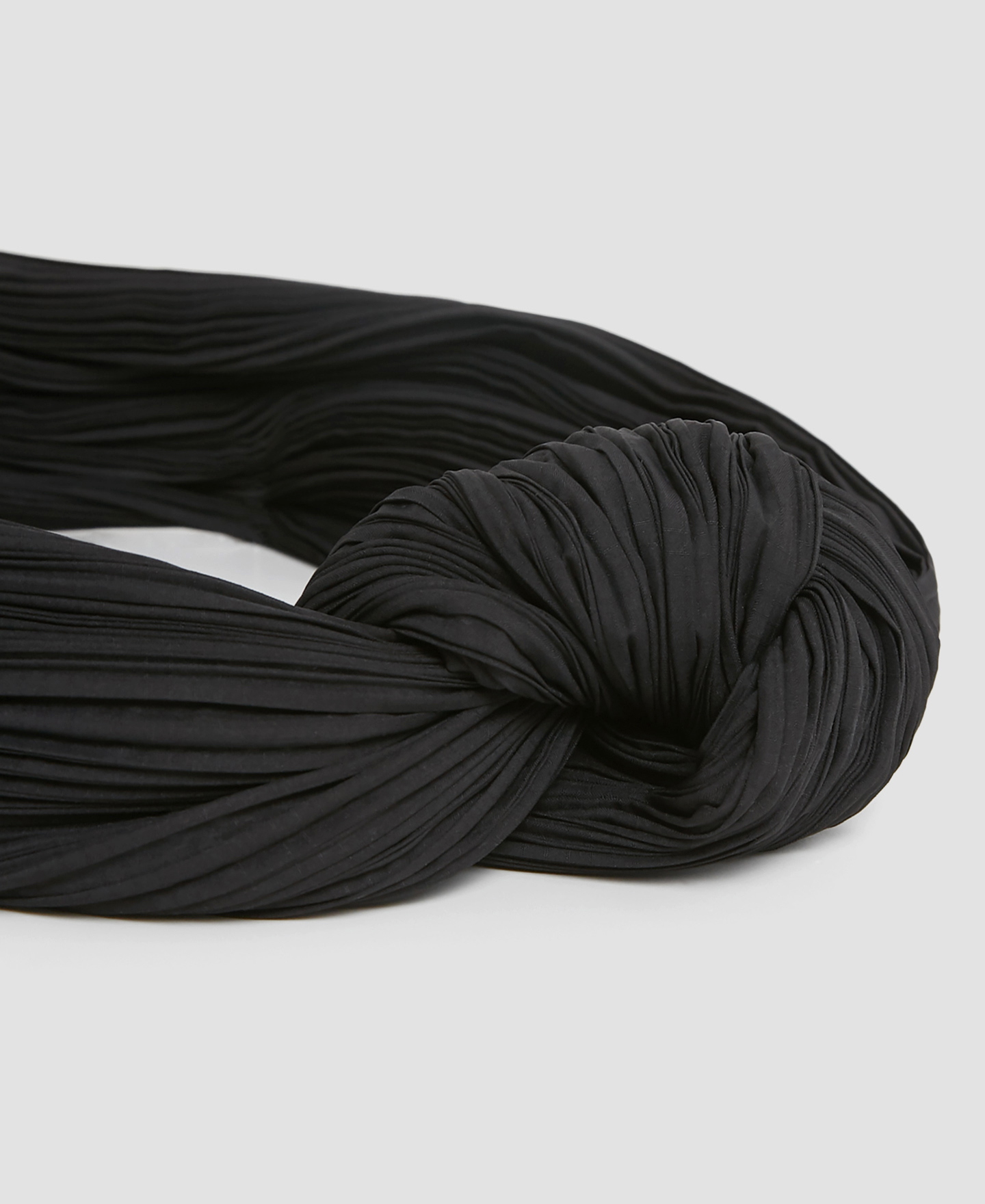 Crinkle knot headband image number 1