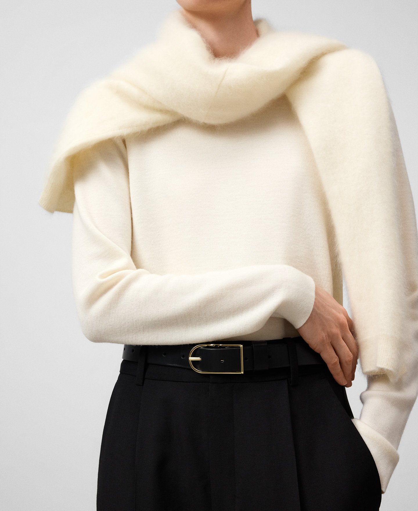 Jersey cuello caja lana merino mujer image number 3