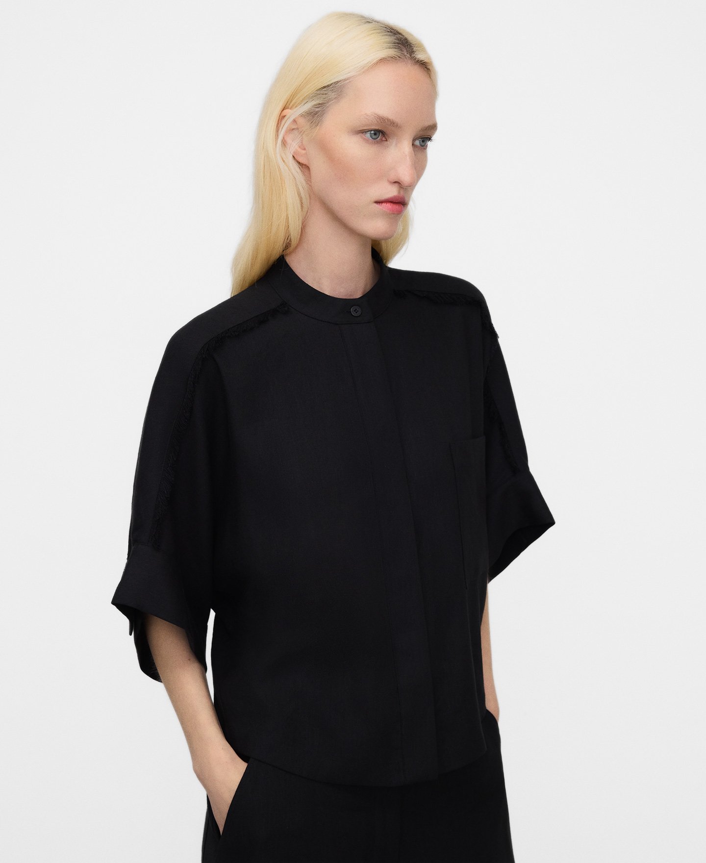 Camisa oversize desflecada image number 0