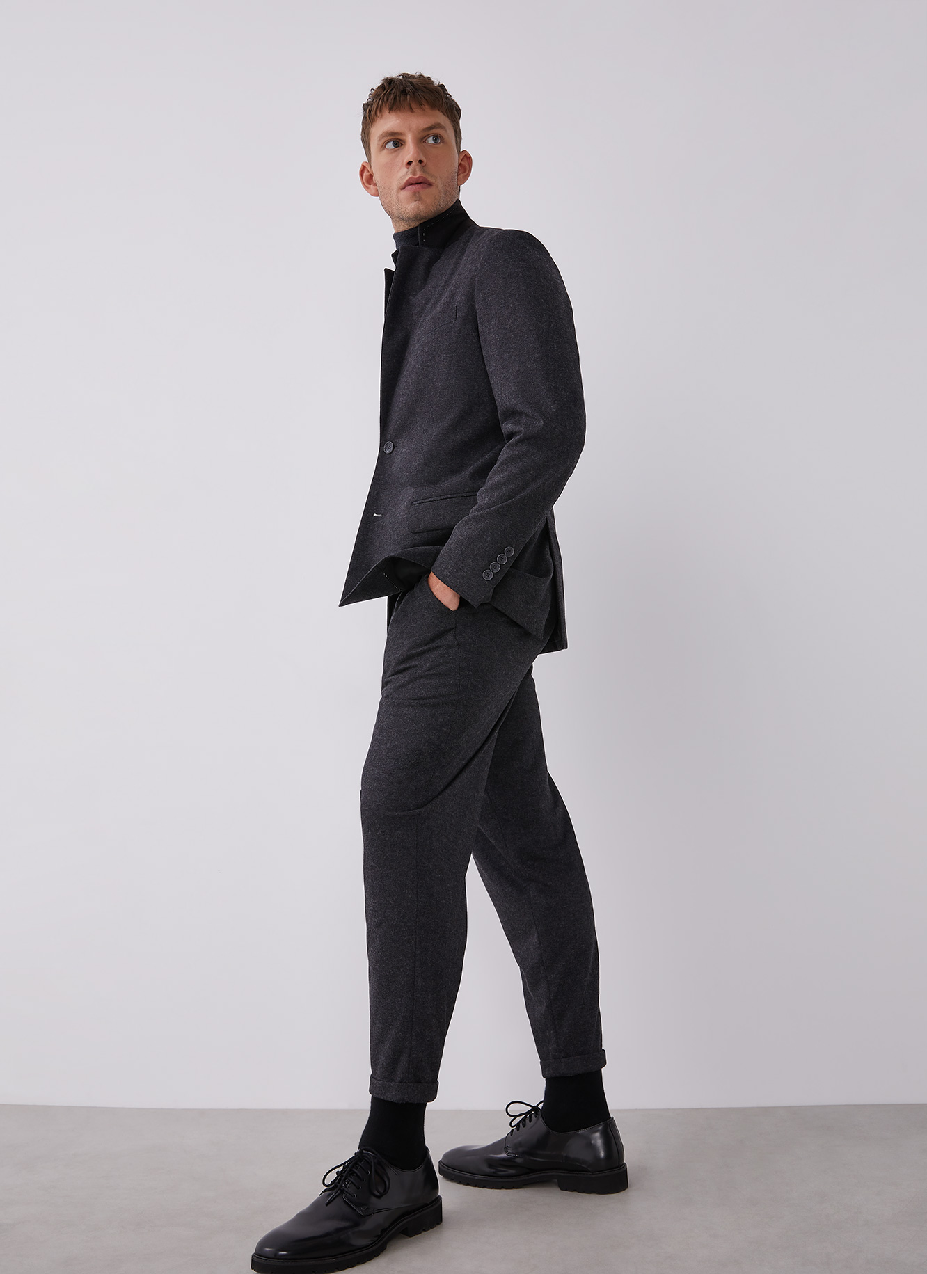 Blazer con viscosa y lana image number 4
