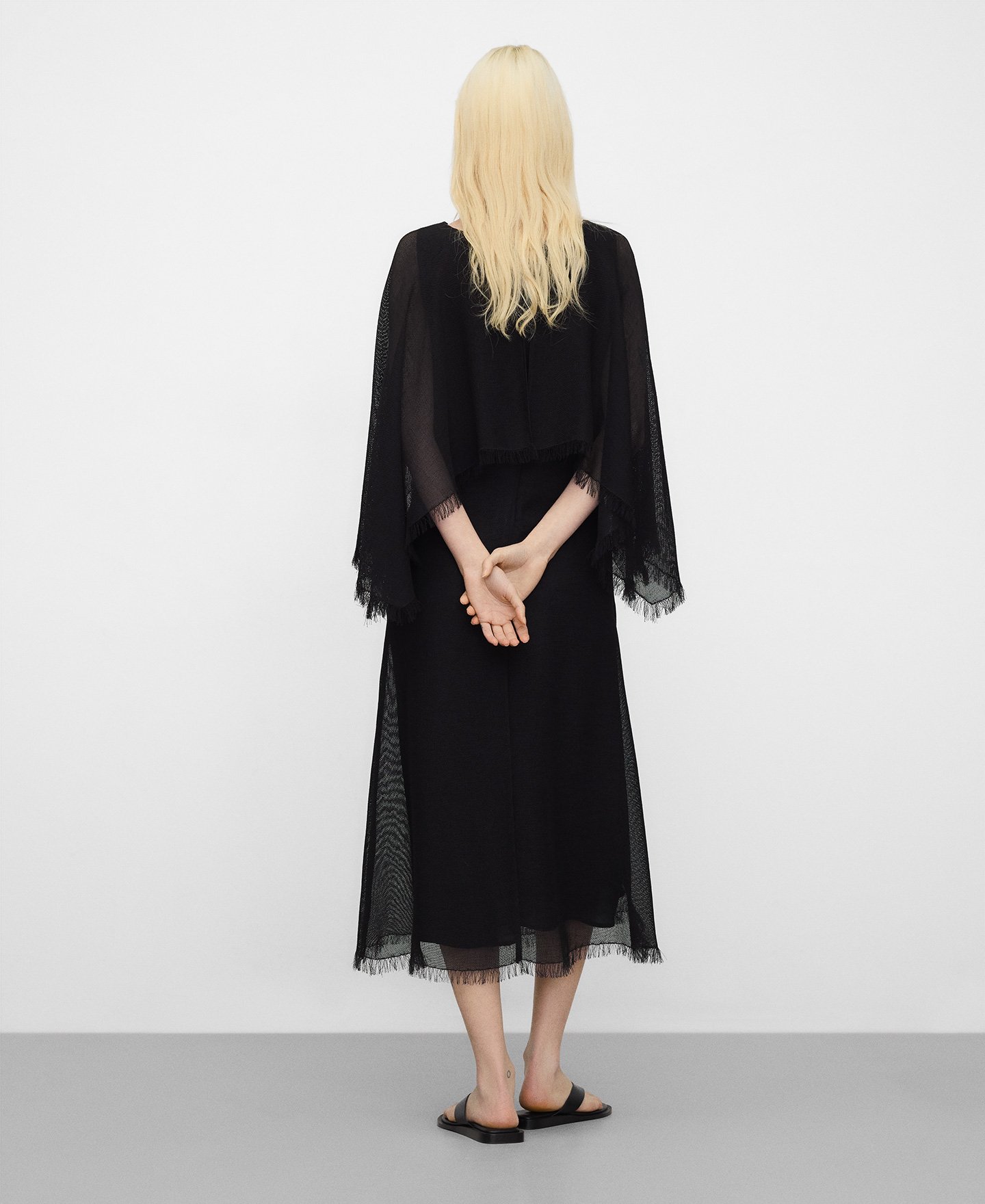 Fransenkleid mit &Uuml;berwurf image number 2