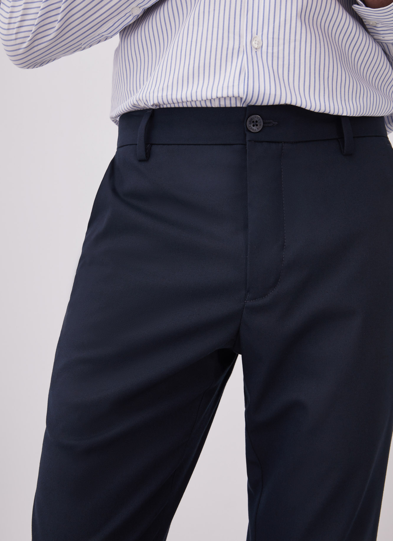 Elastic slim fit dress trousers image number 1