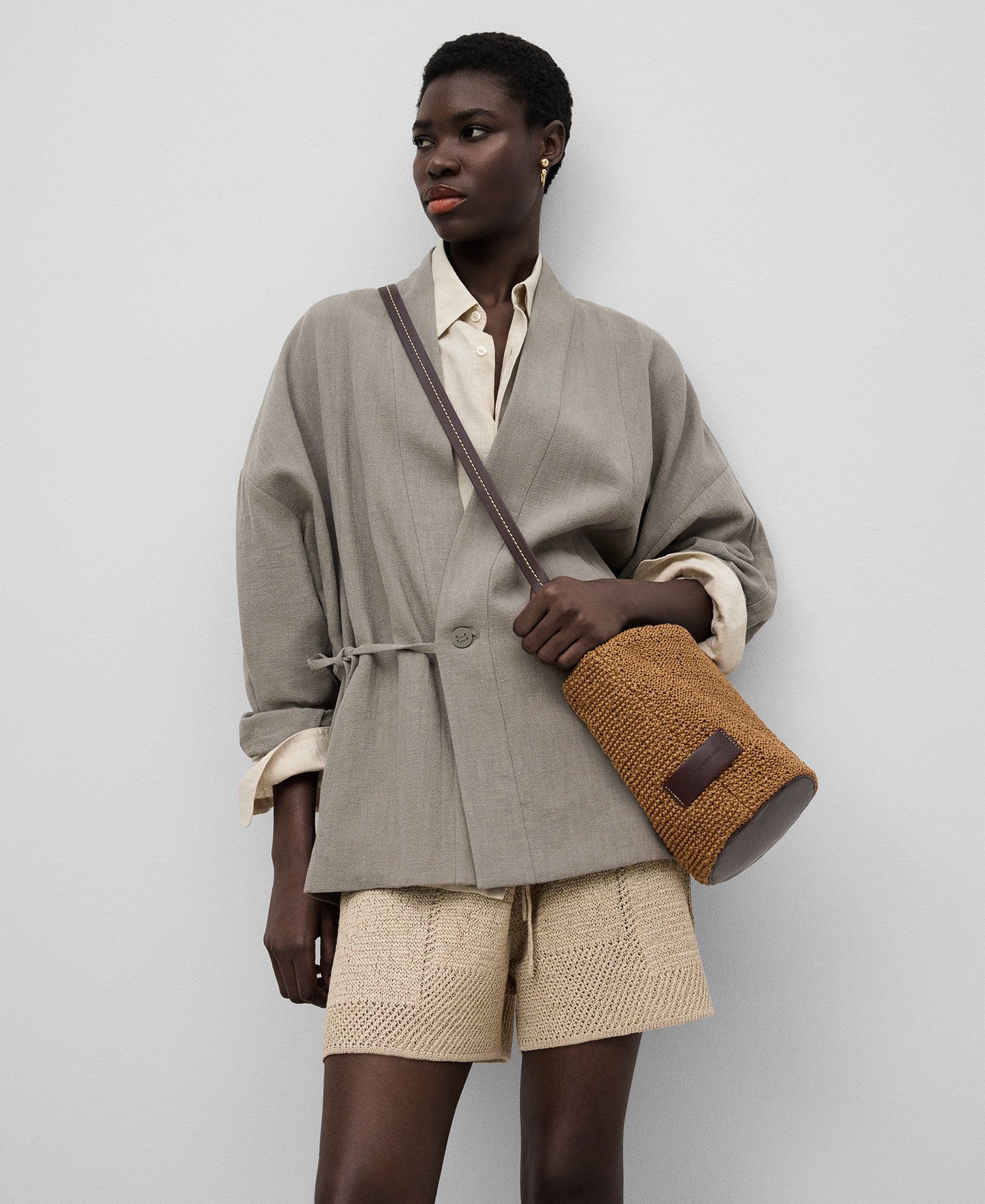 Medium raffia texture bag woman image number 4