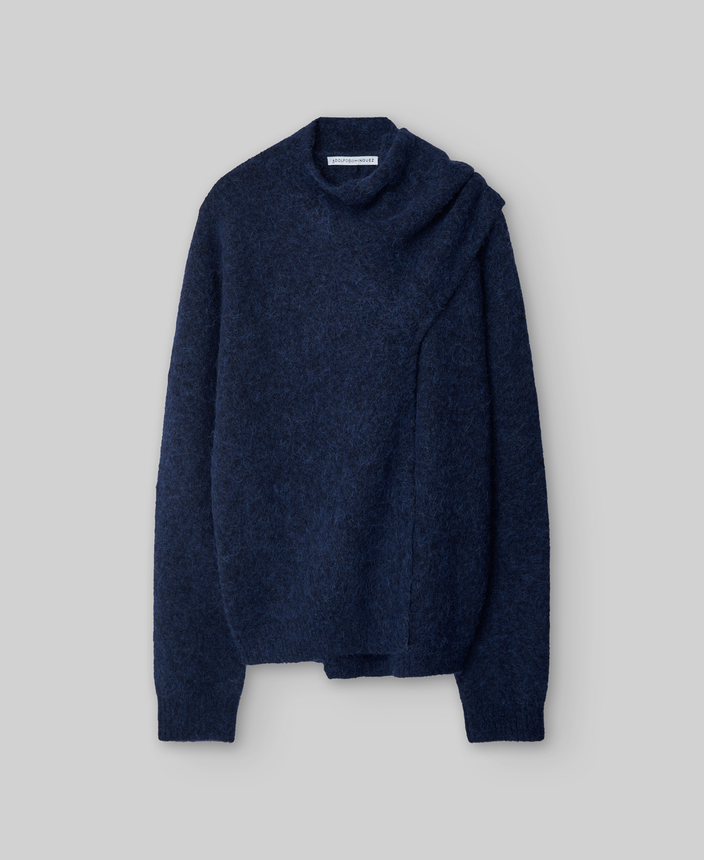 Enveloping collar knit jacket woman image number 4