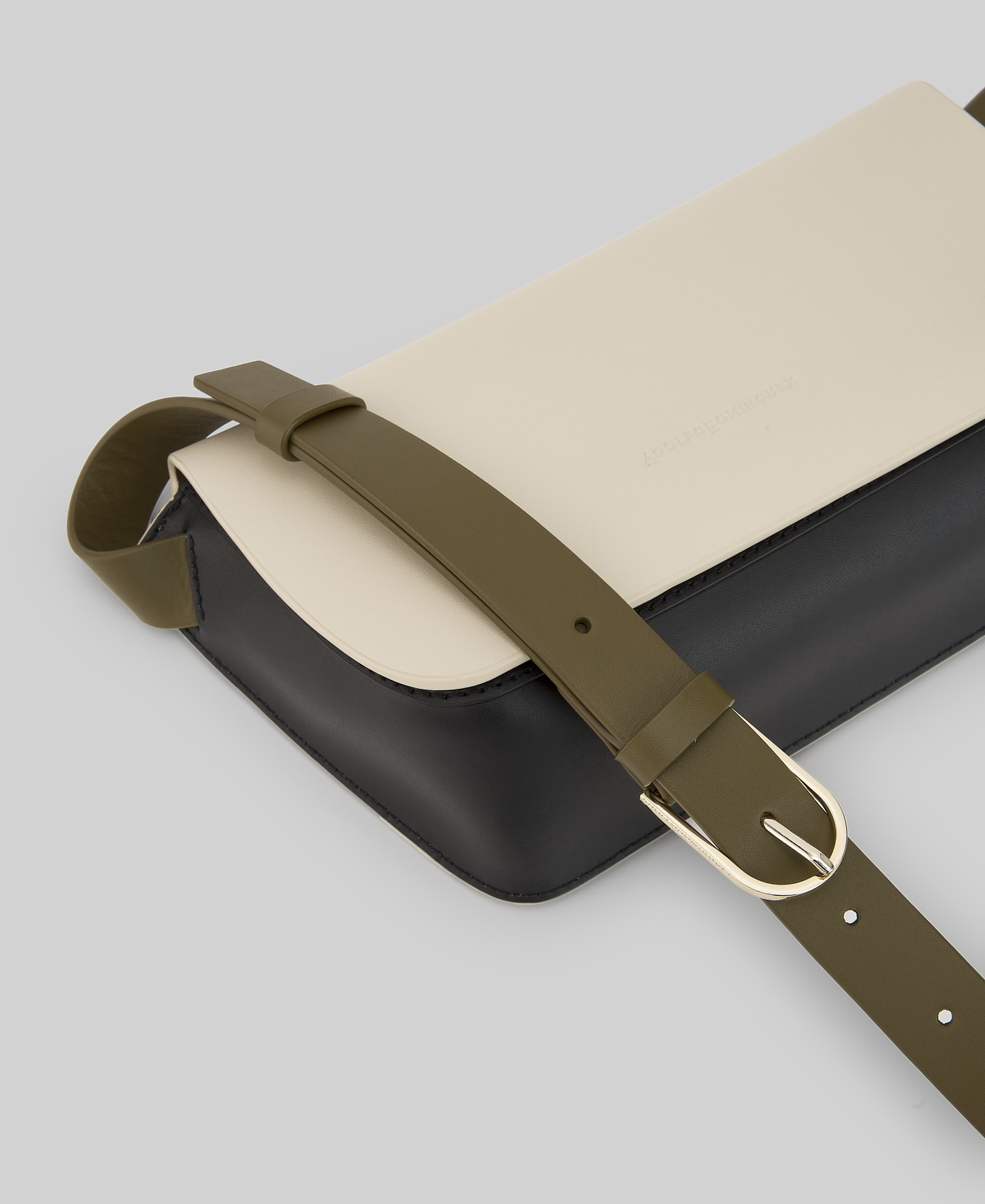 Dorna tricolor fanny pack woman image number 3