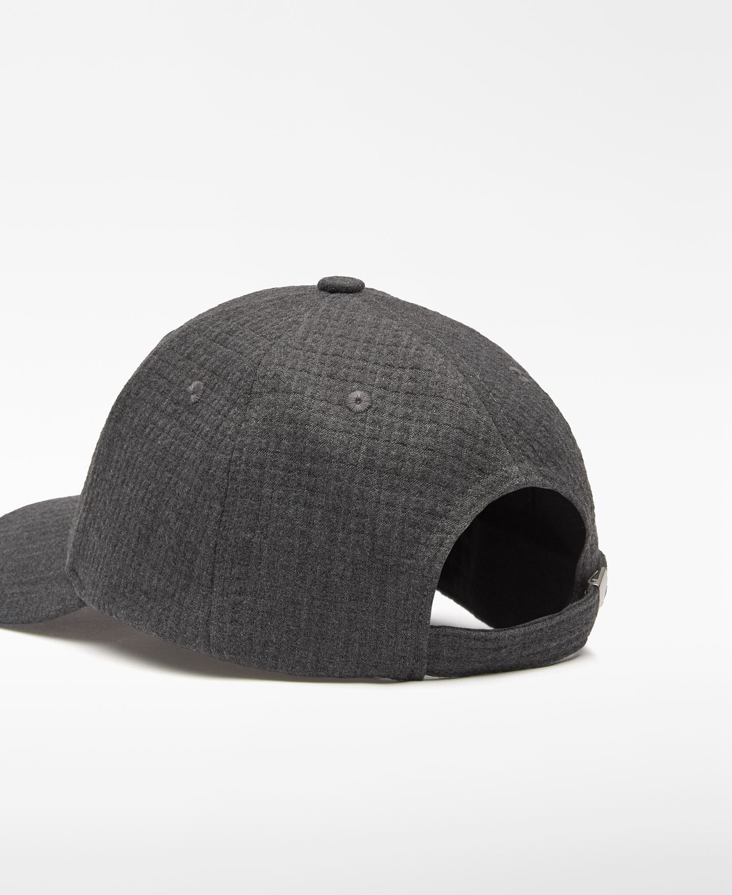 Gorra logo bordado mujer image number 2