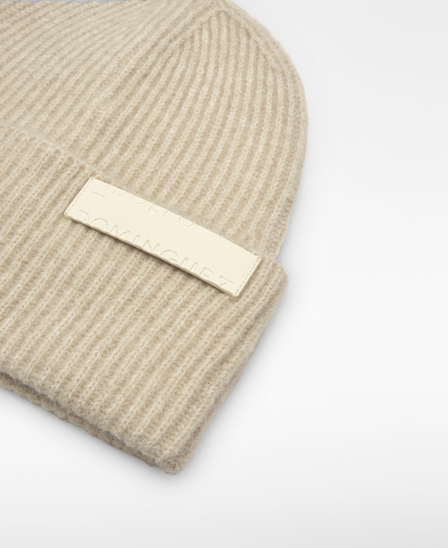 Gorro beanie punto canalé mujer image number 1