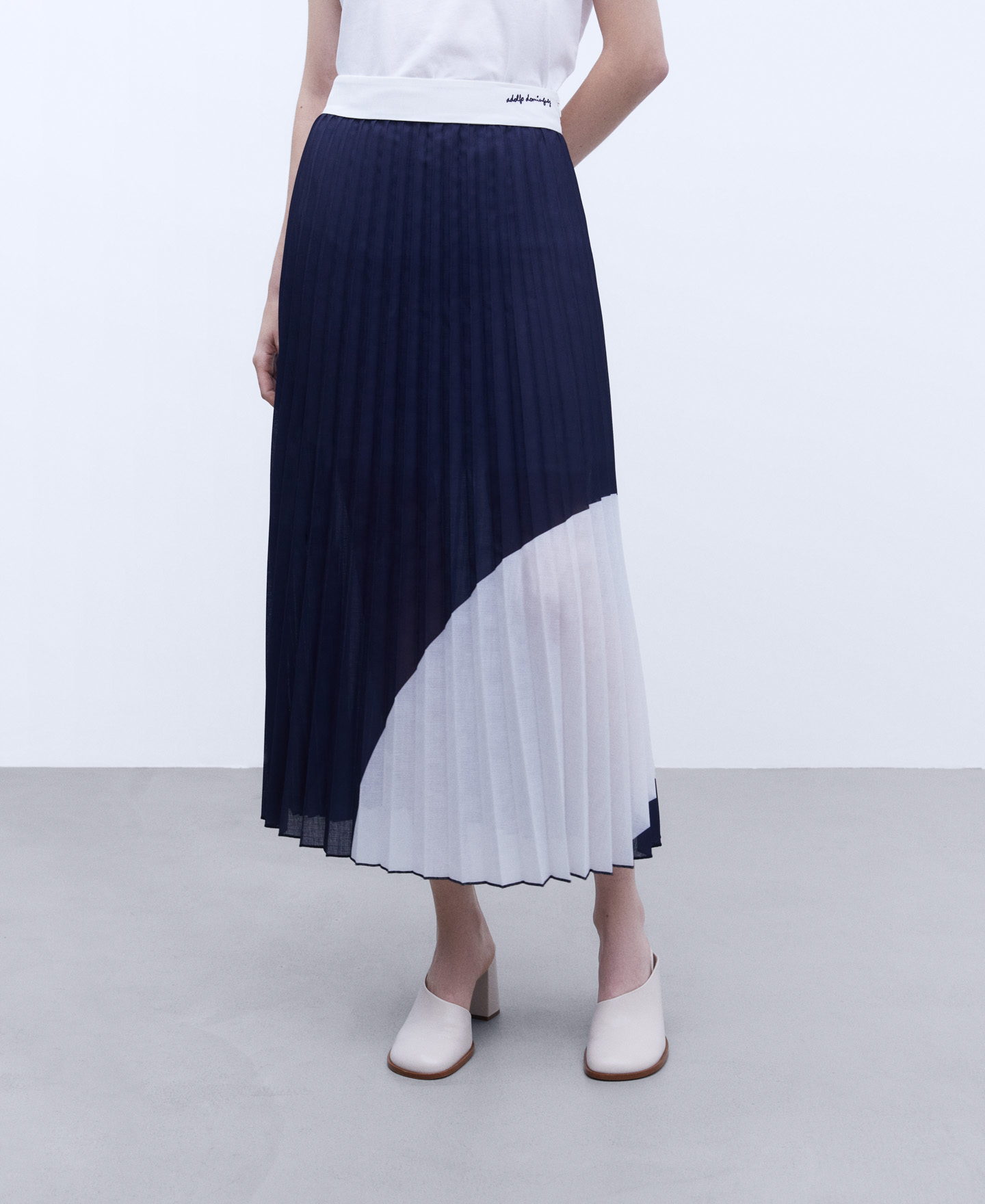 Soleil pleated long skirt image number 0
