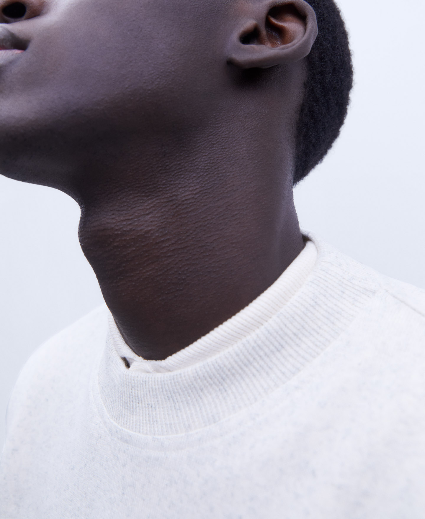 Regular fit mottled sweater image number 3