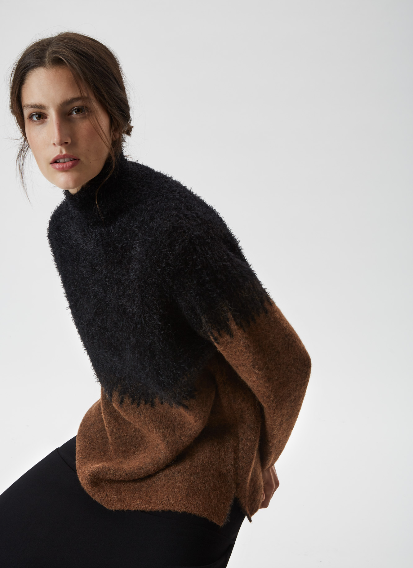 Bicolour jacquard sweater image number 0