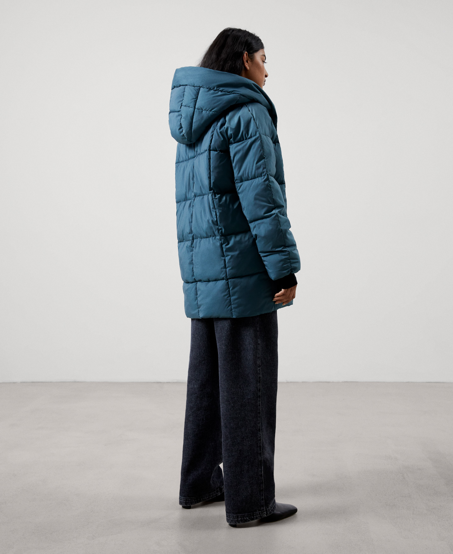 Recycled polyester padded jacket image number 2