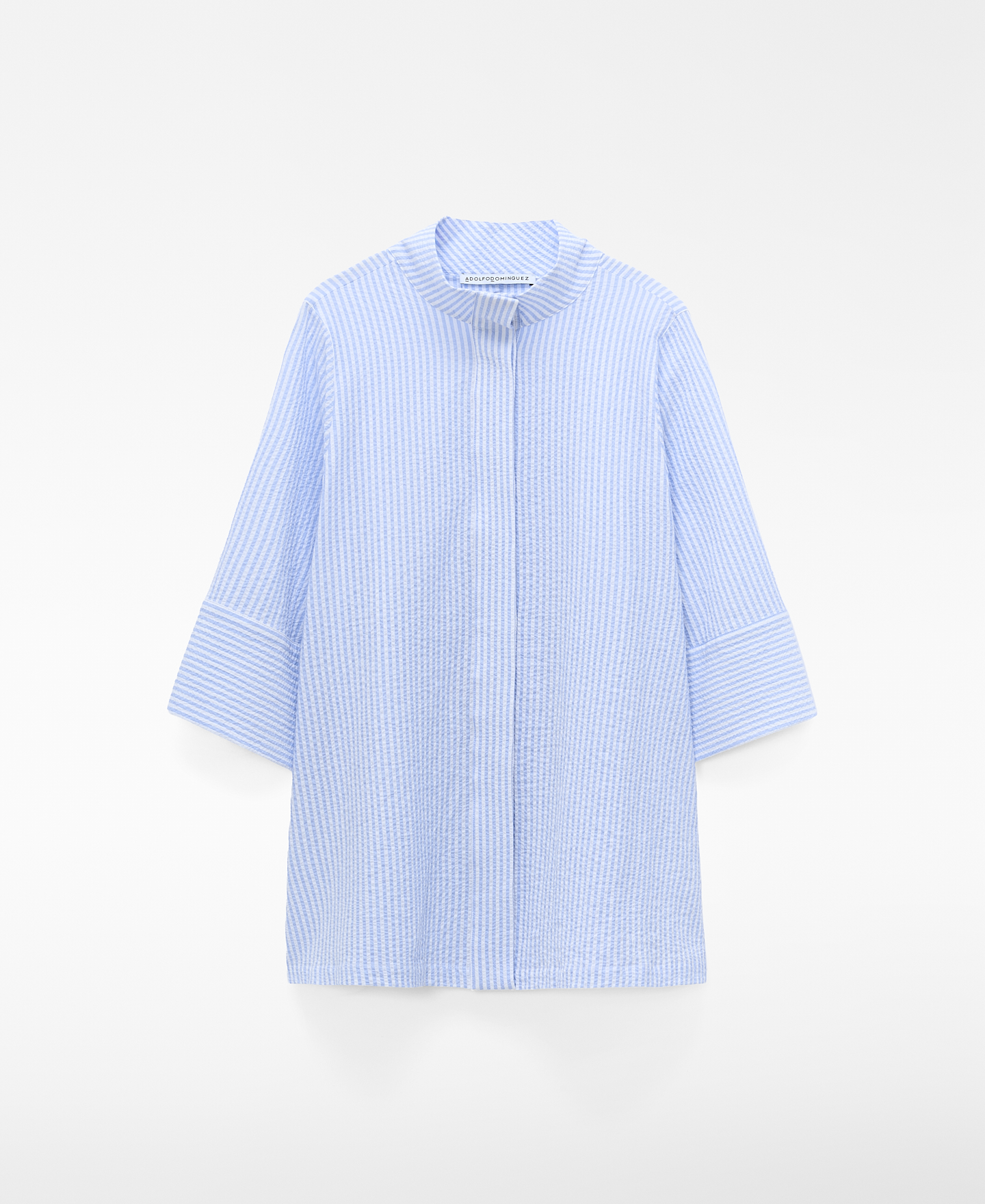 Chemise &agrave; col cravate ray&eacute;e en seersucker image number 0