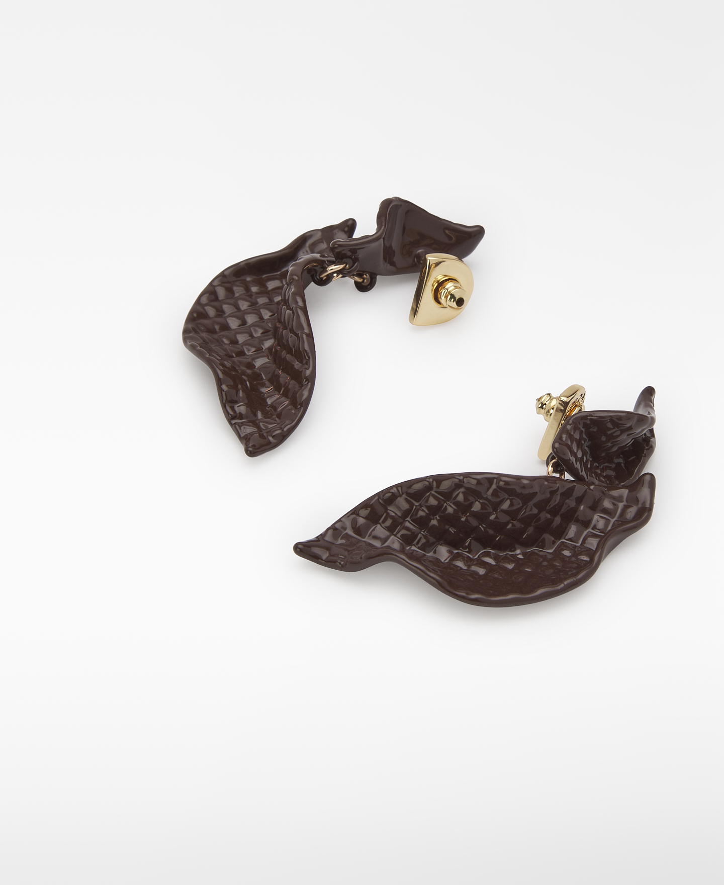 Textured lacquered metal earrings image number 1