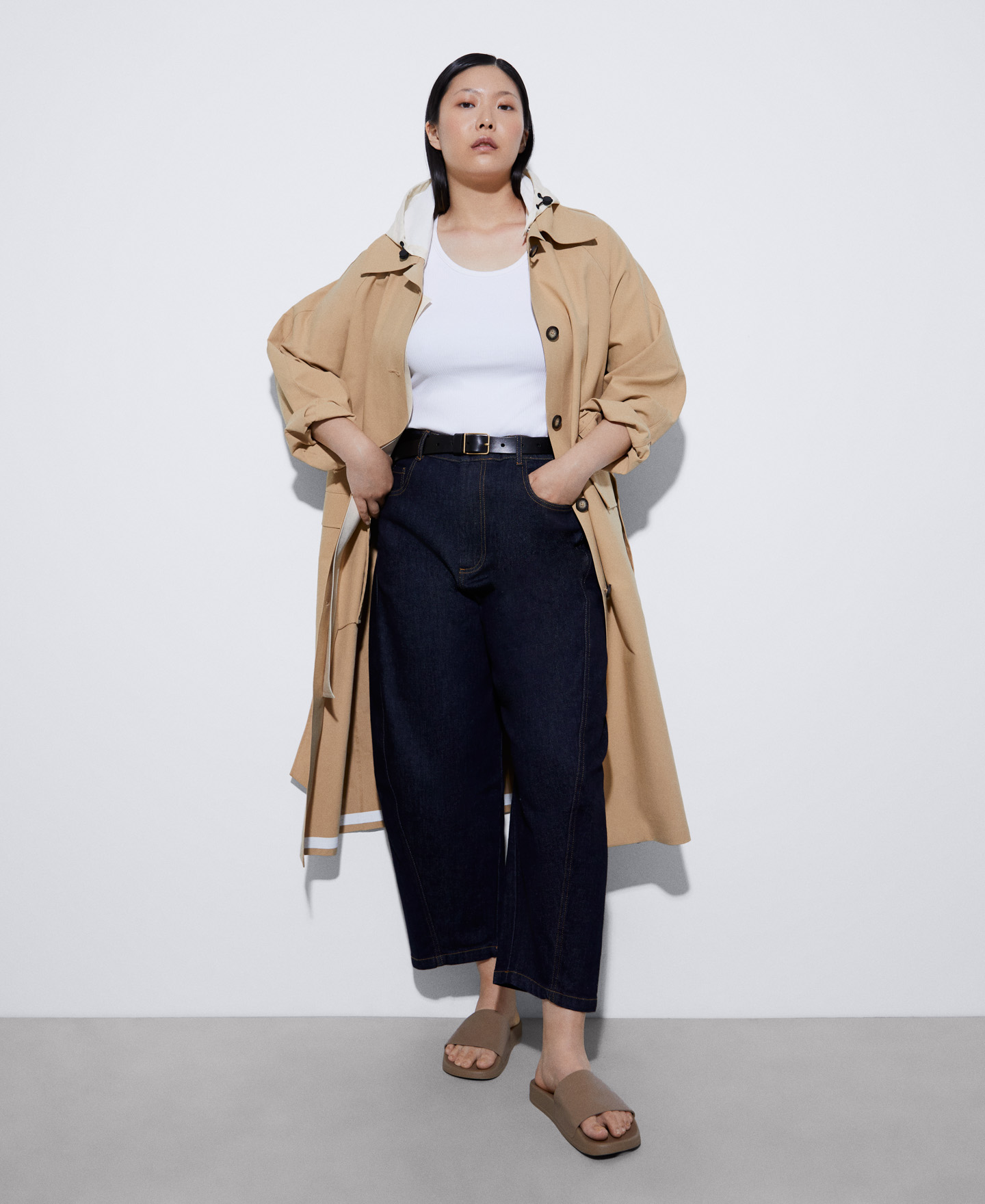 Recycled cotton and polyester trousers image number 1