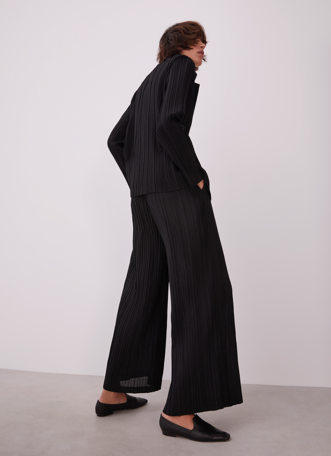 Straight crinkle trousers image number 5