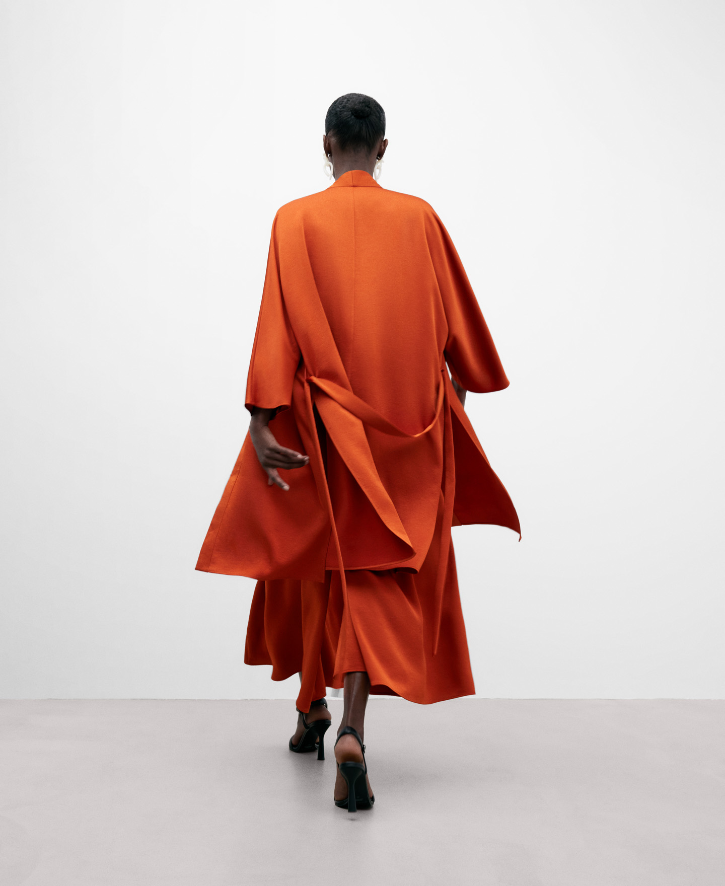 Dark orange woman's fluid jacket image number 2