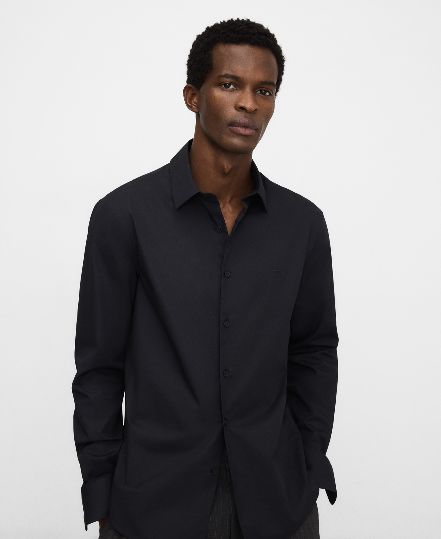 Slim fit spread collar shirt image number 0