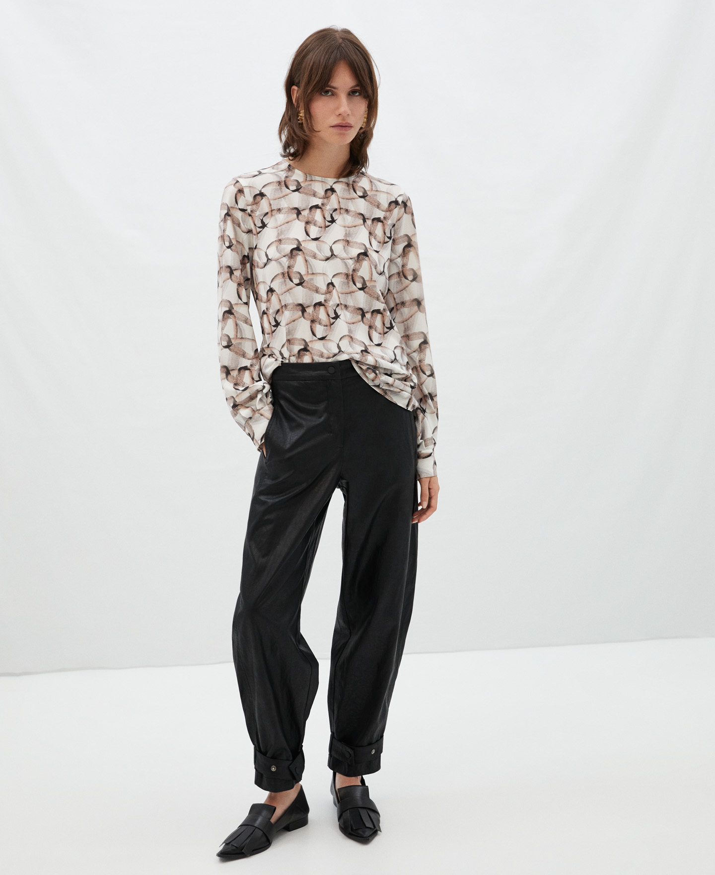Blusa estampado orgánico cuello redondo image number 1