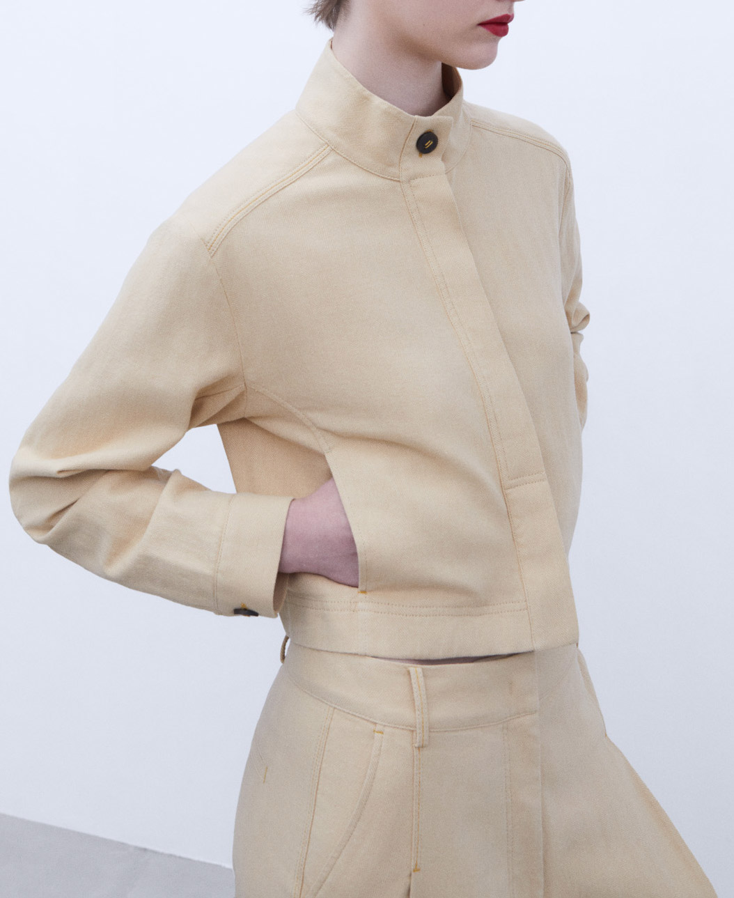 Short jacket in cotton and linen image number 4