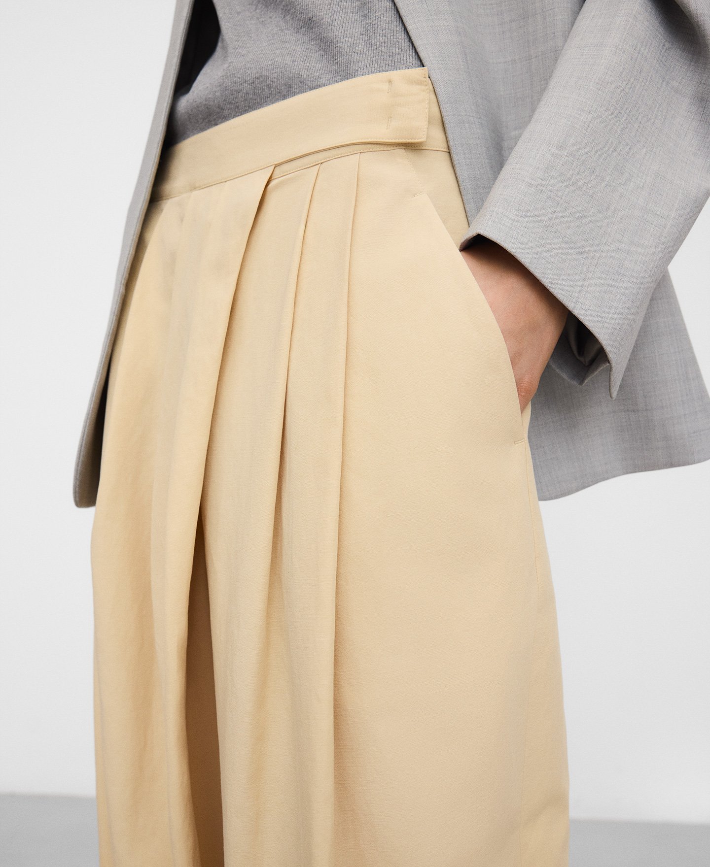 Wrap pleated trousers image number 3