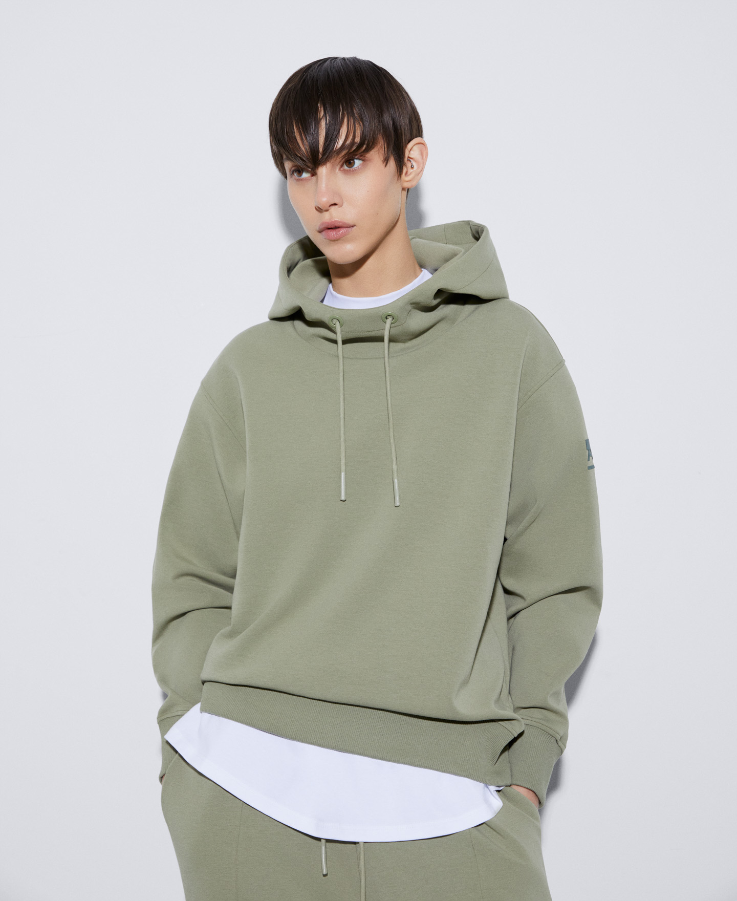 Sudadera capucha nylon reciclado image number 0