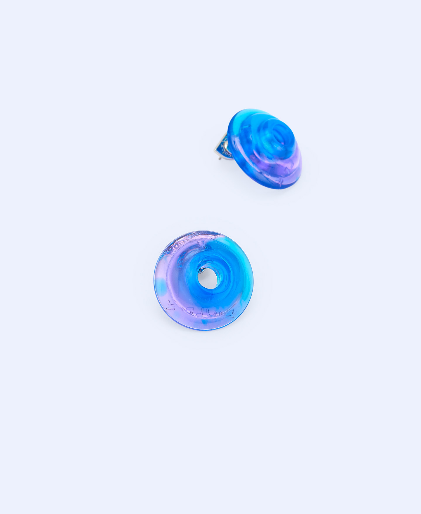 Pendientes circulares en resina image number 2