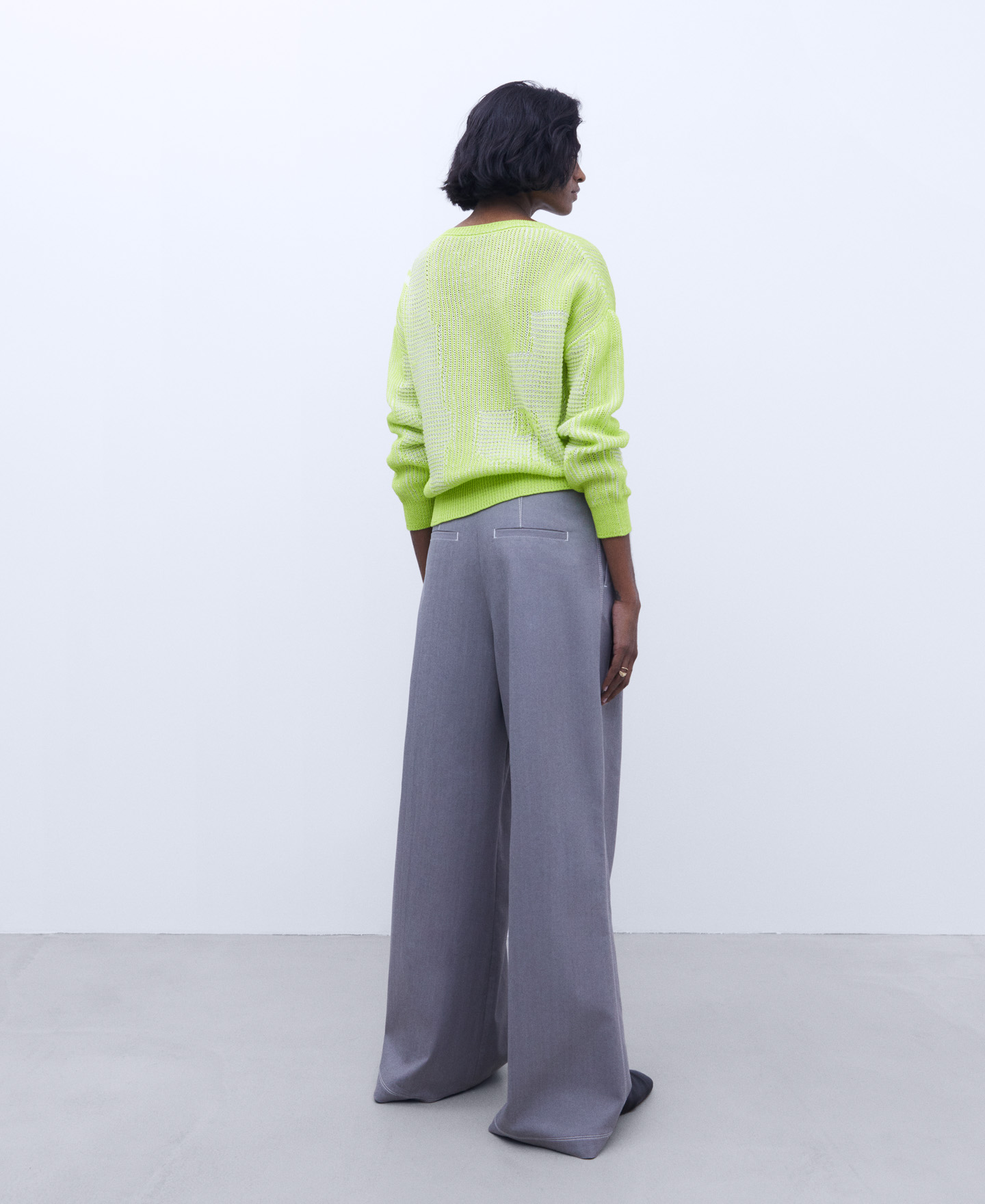 Jacquard V-neckline sweater image number 2