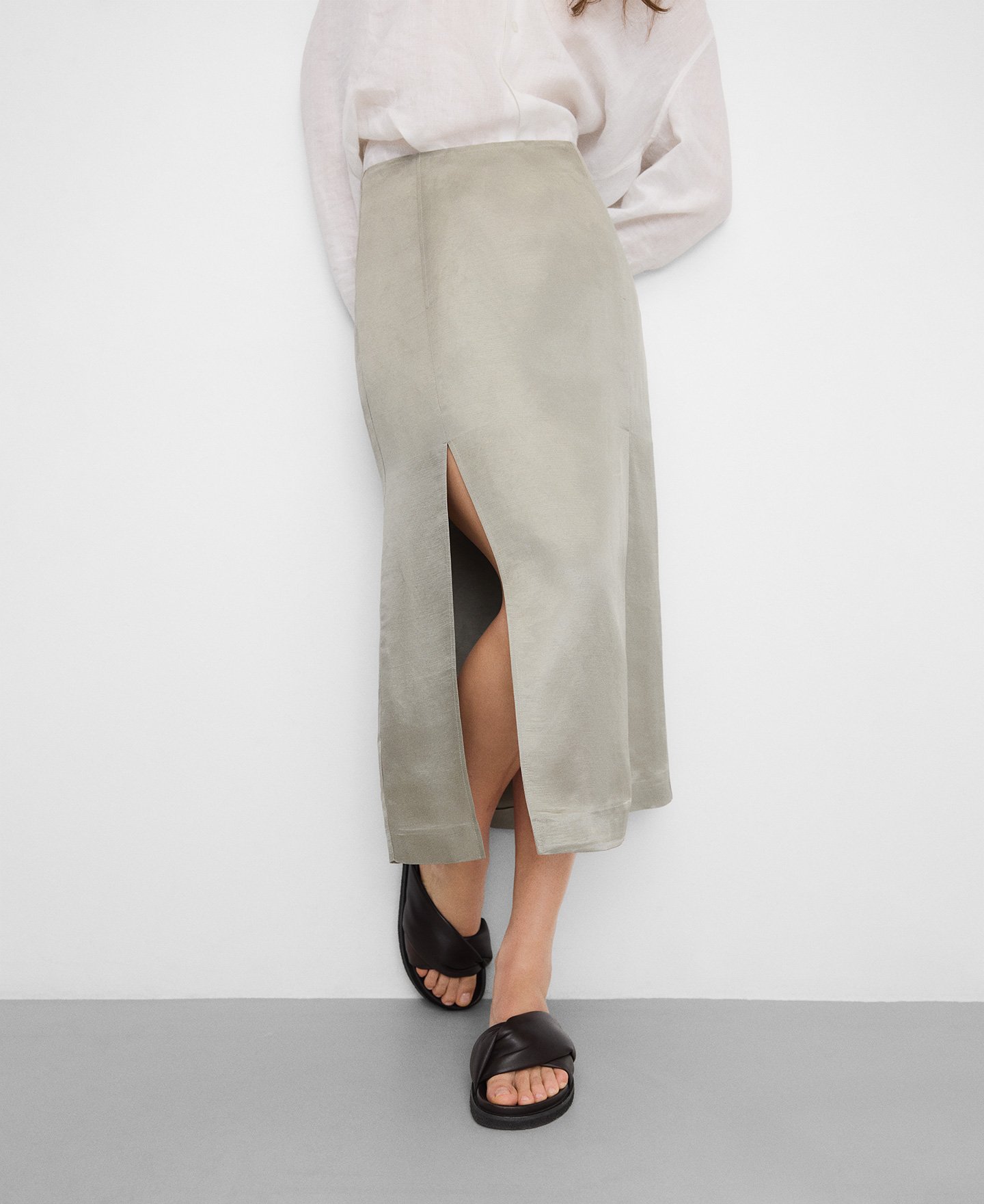 Falda midi satinada aberturas image number 0